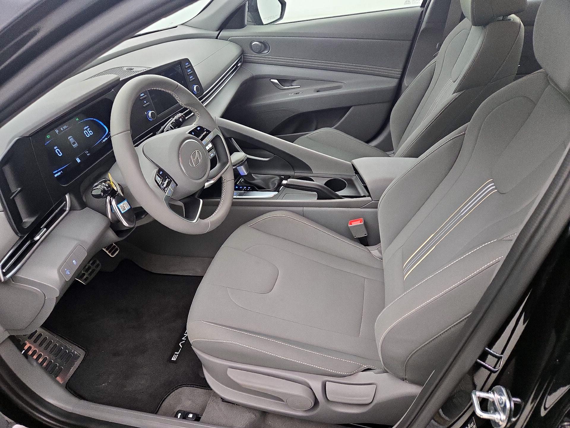 Thumbnail: 2025 Hyundai Elantra - 11