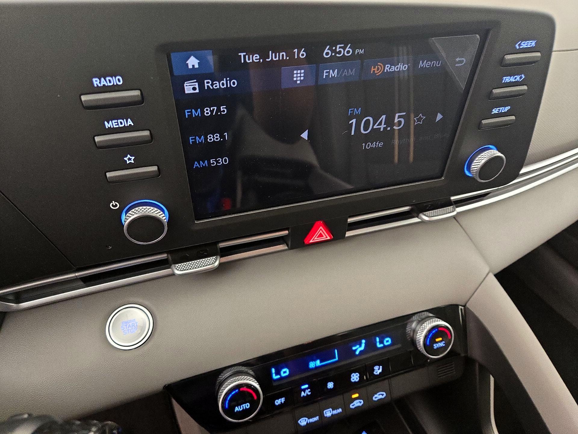 Thumbnail: 2025 Hyundai Elantra - 15