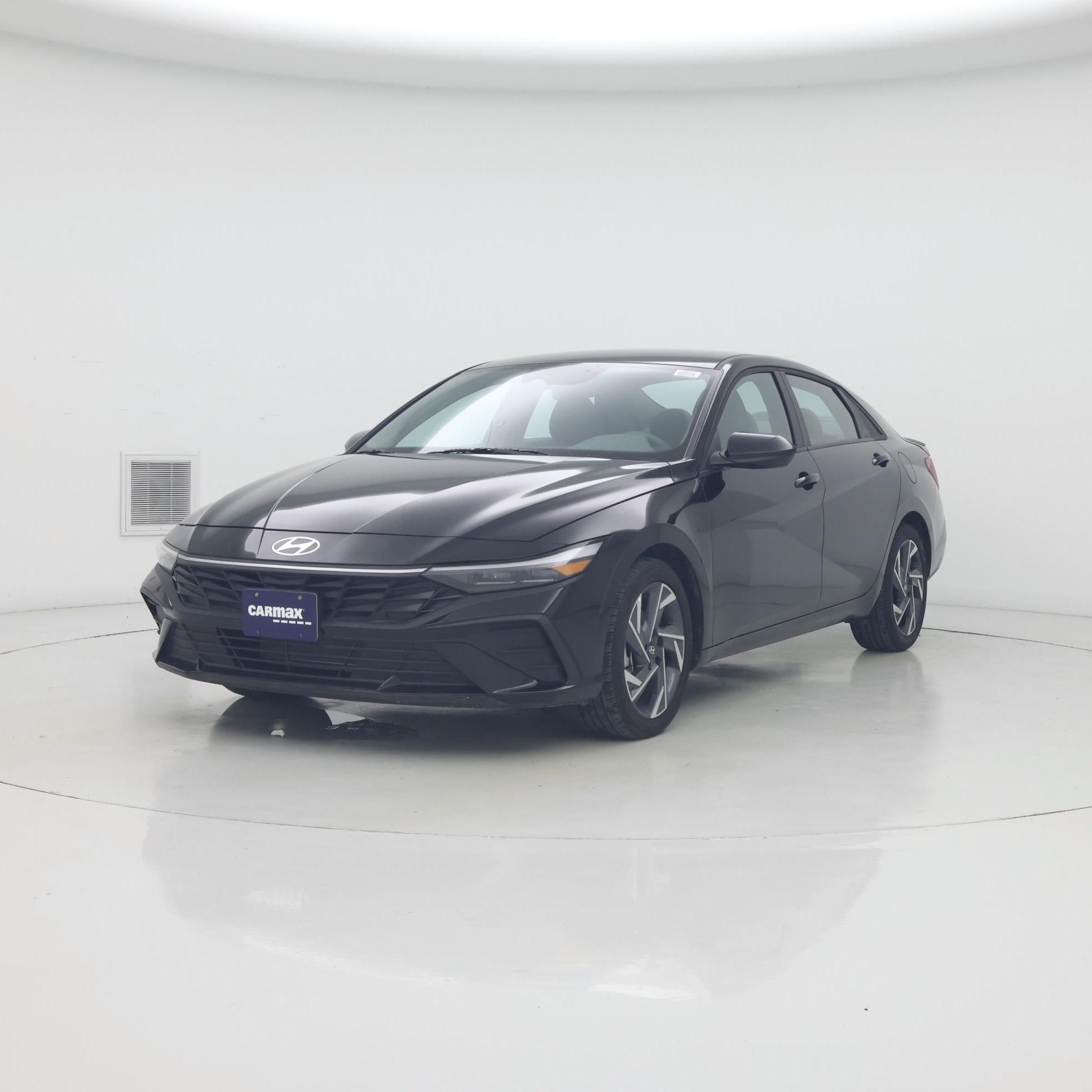 Thumbnail: 2025 Hyundai Elantra - 4
