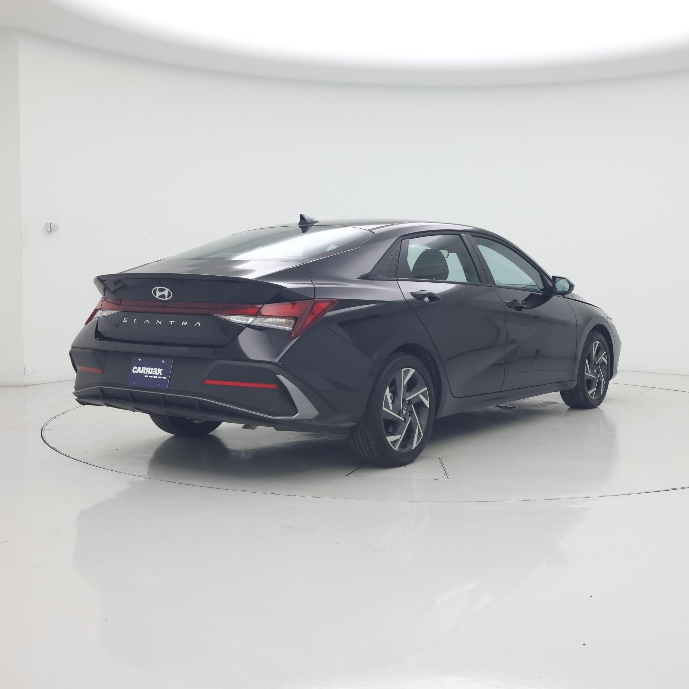Thumbnail: 2025 Hyundai Elantra - 8