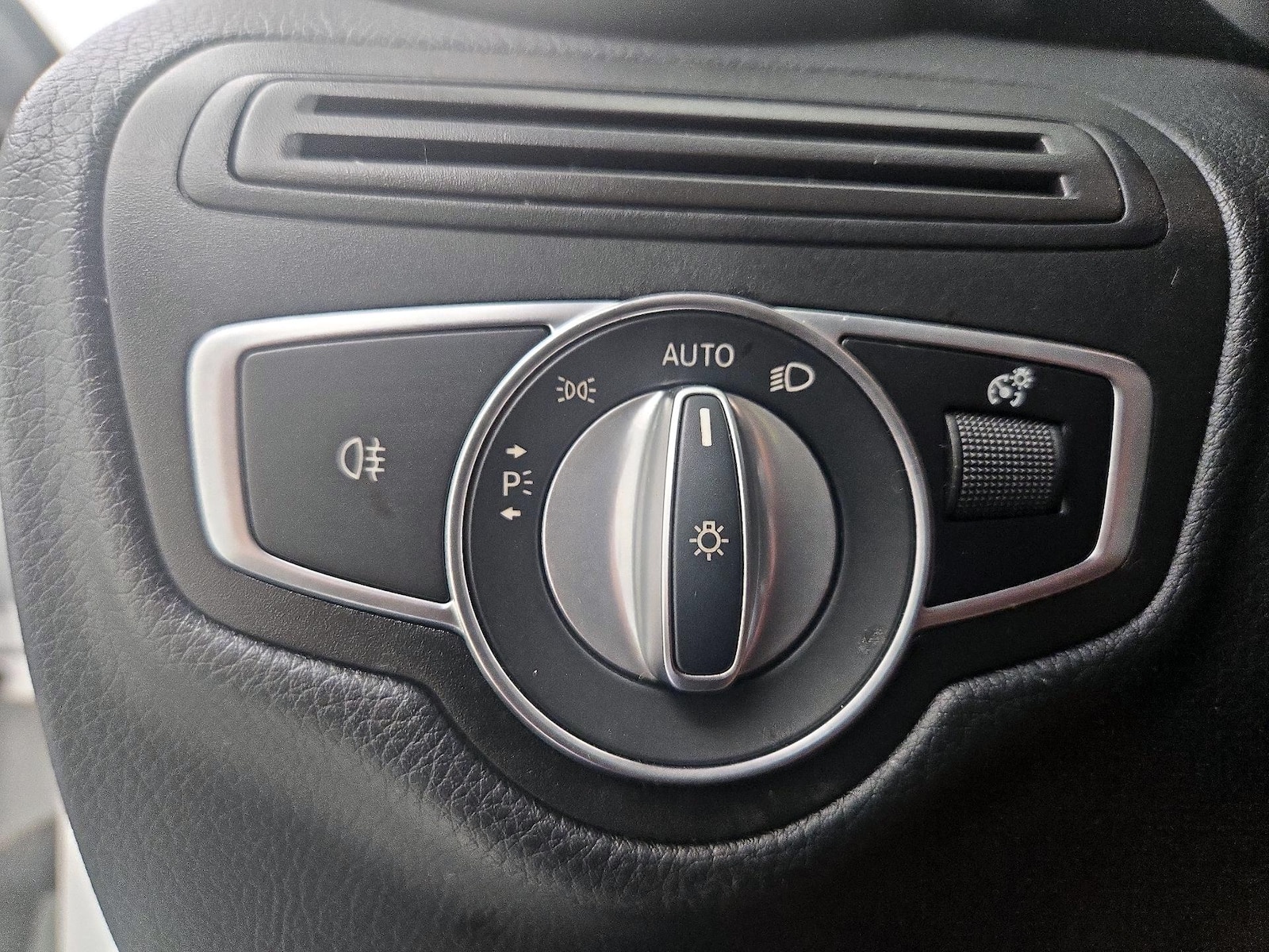 2021 Mercedes-Benz GLC Coupe GLC300 - Photo 14