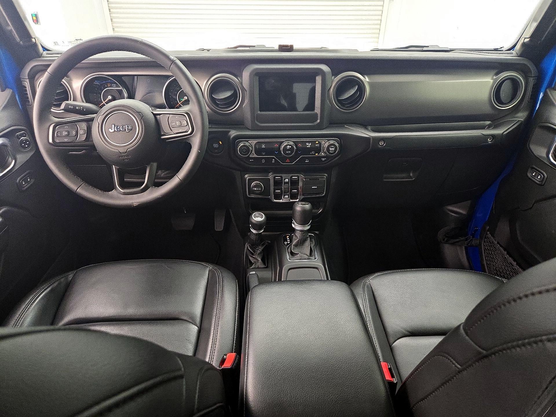 Thumbnail: 2023 Jeep Gladiator - 9