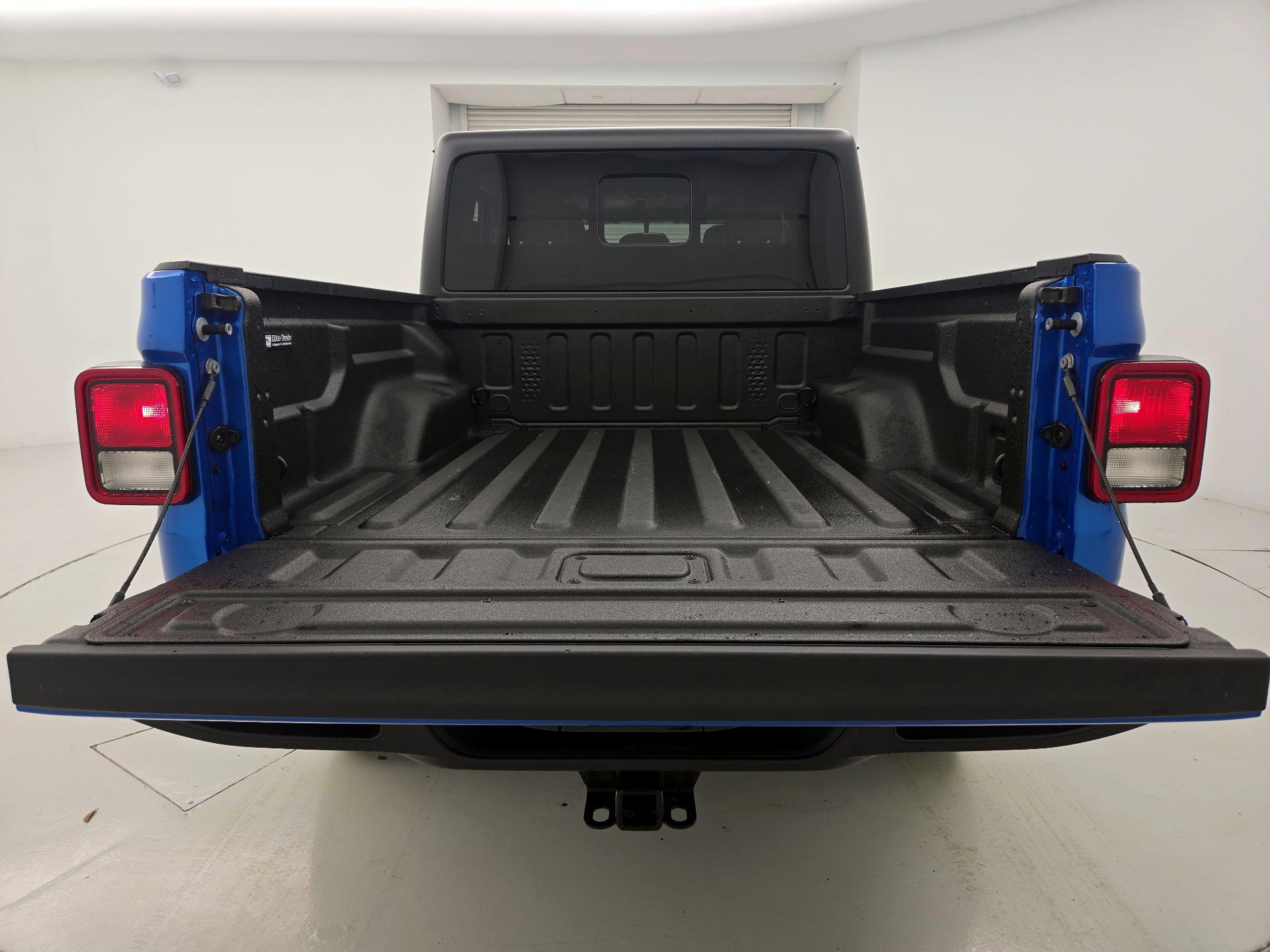 Thumbnail: 2023 Jeep Gladiator - 20