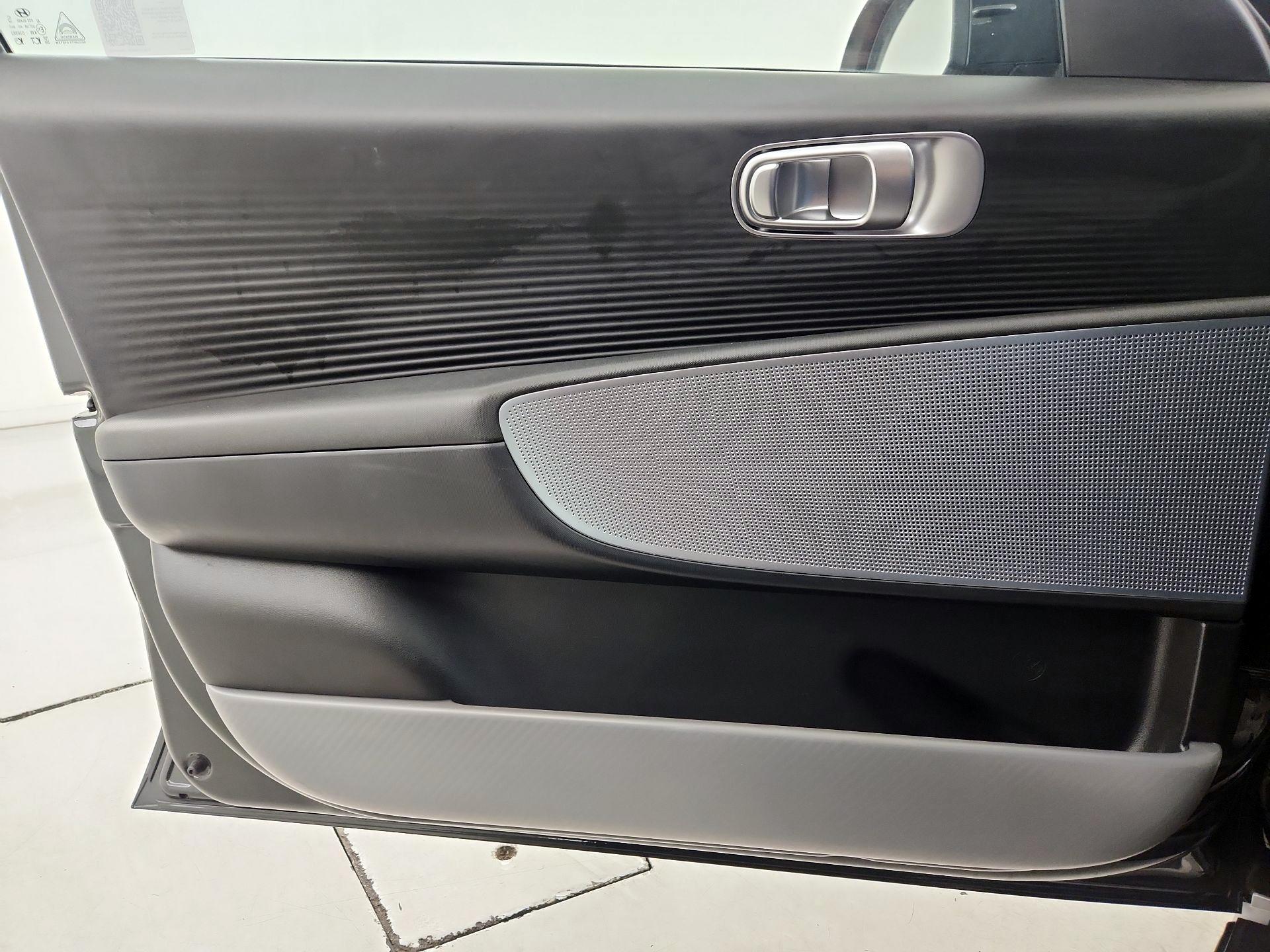 Thumbnail: 2024 Hyundai Ioniq 6 - 12