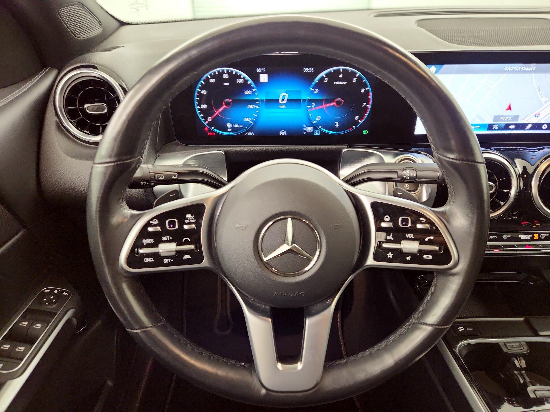 Thumbnail: 2023 Mercedes-Benz GLB - 10