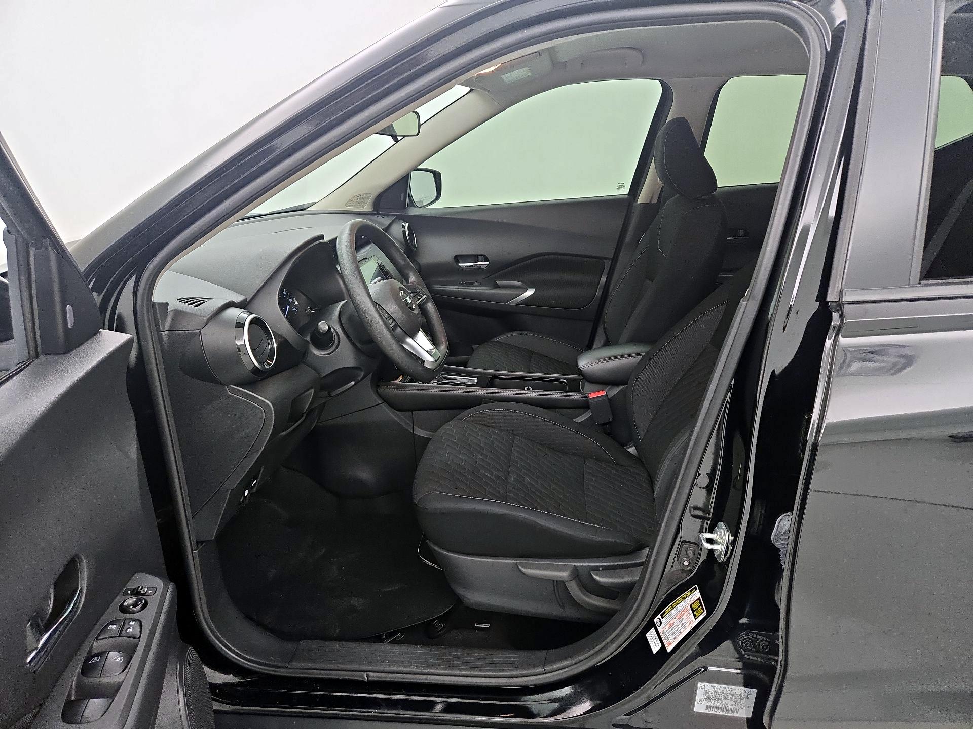 Thumbnail: 2021 Nissan Kicks - 11