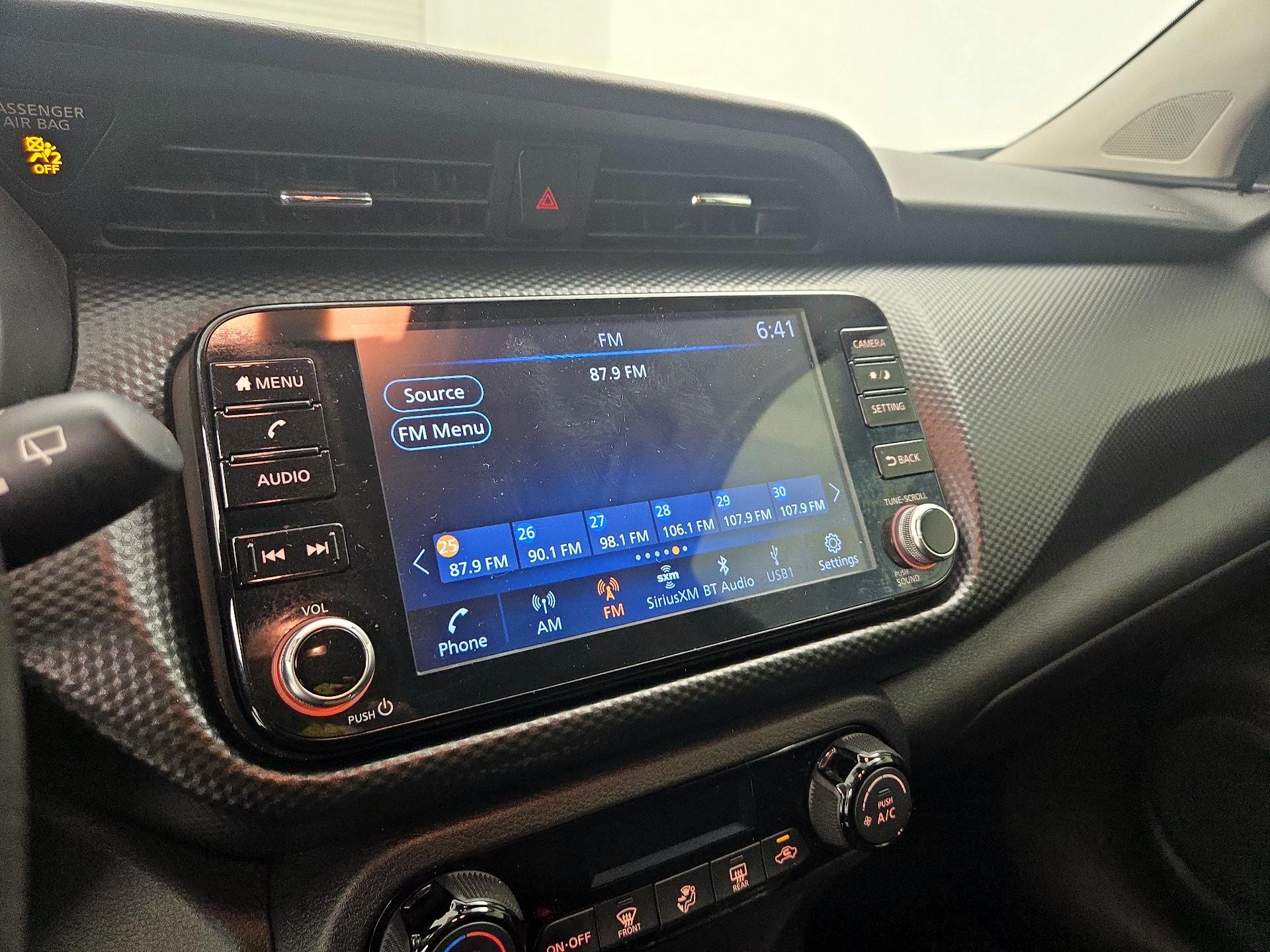 Thumbnail: 2021 Nissan Kicks - 14