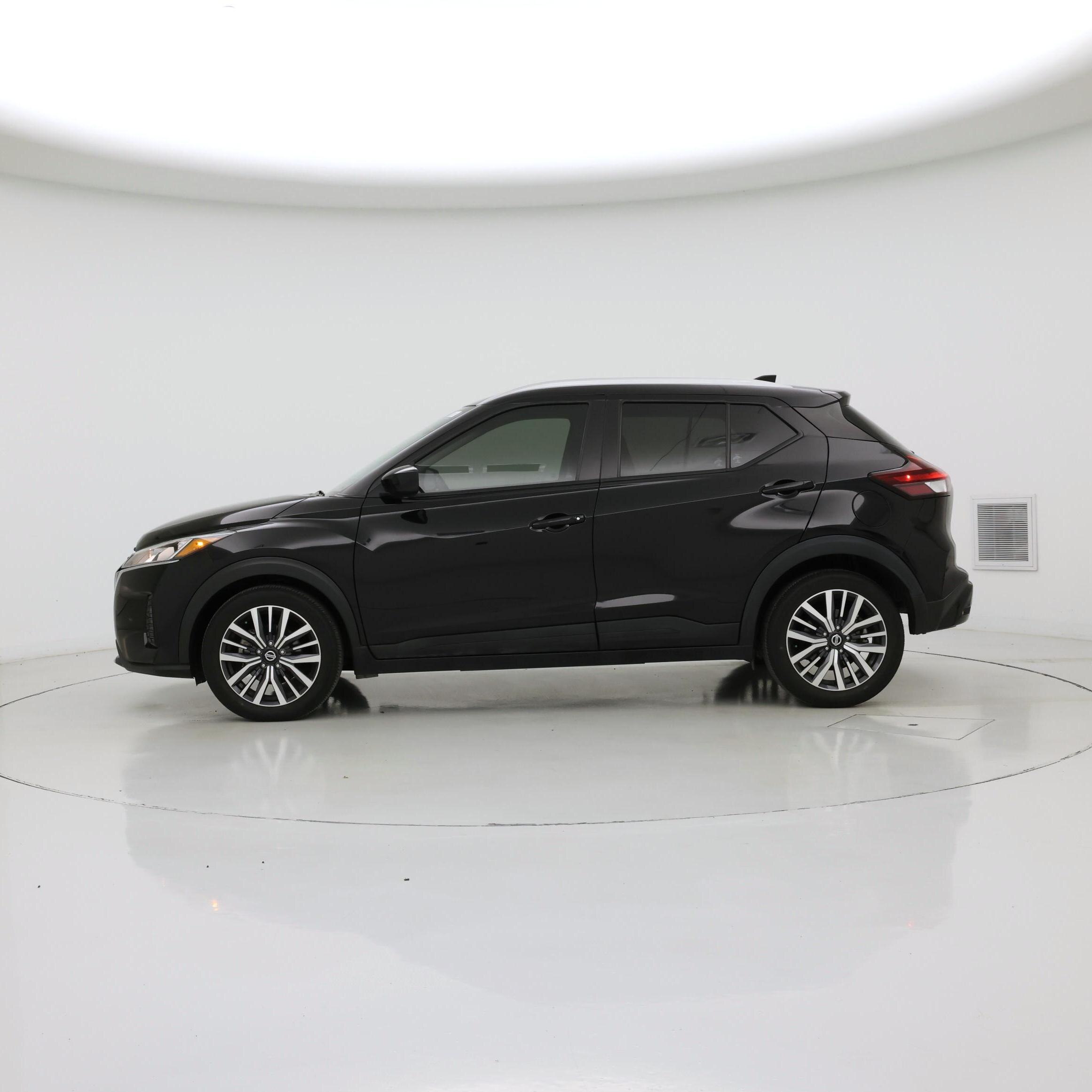 Thumbnail: 2021 Nissan Kicks - 3