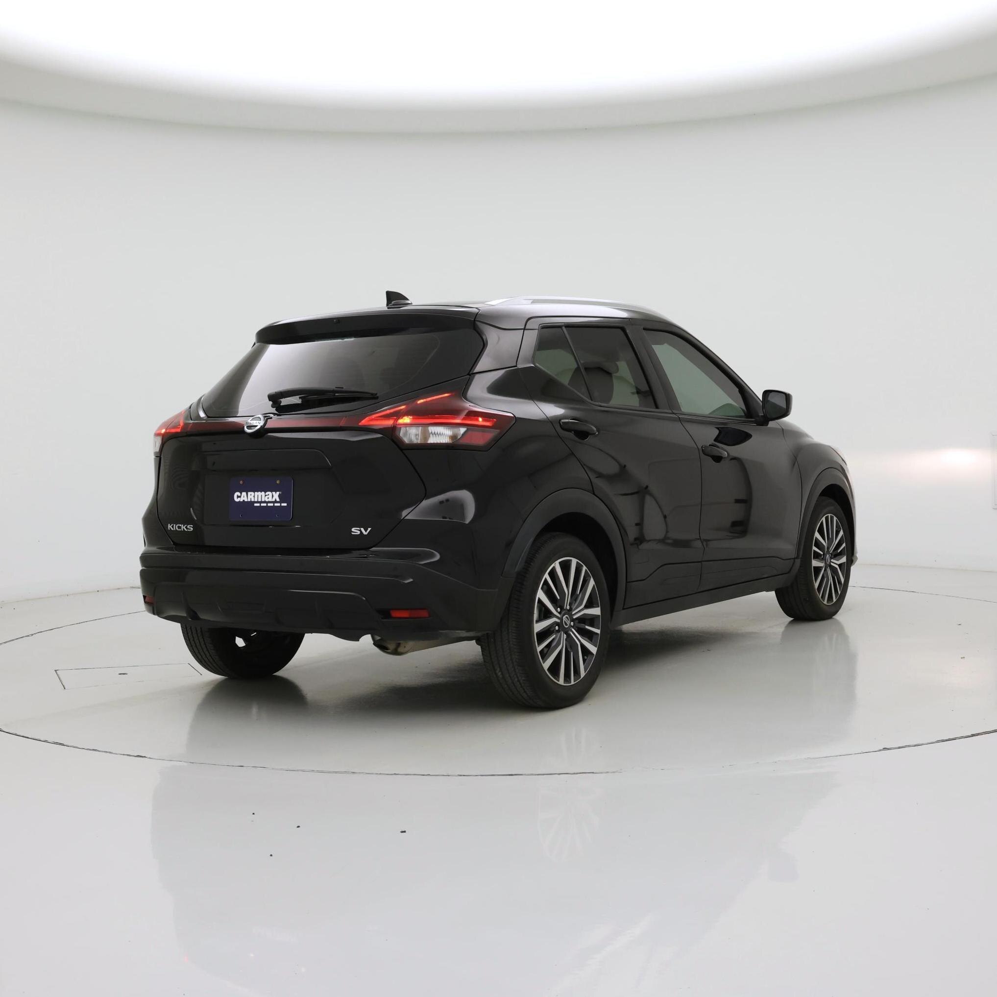 Thumbnail: 2021 Nissan Kicks - 8