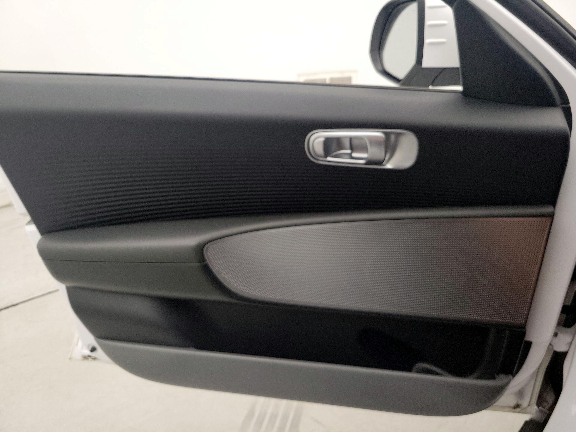 Thumbnail: 2024 Hyundai Ioniq 6 - 12