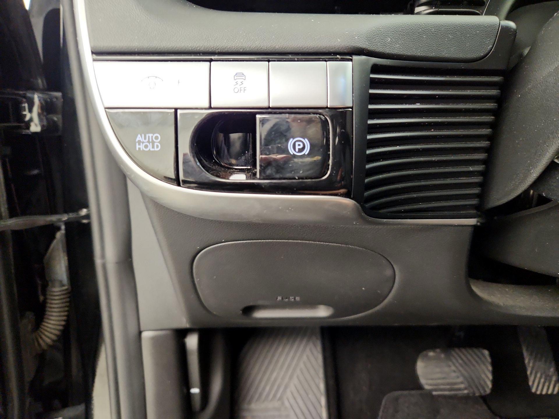 Thumbnail: 2024 Hyundai Ioniq 5 - 13