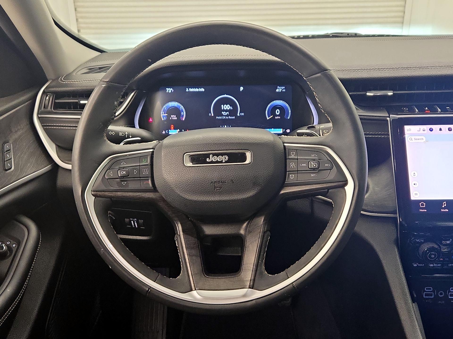 Thumbnail: 2023 Jeep Grand Cherokee - 10