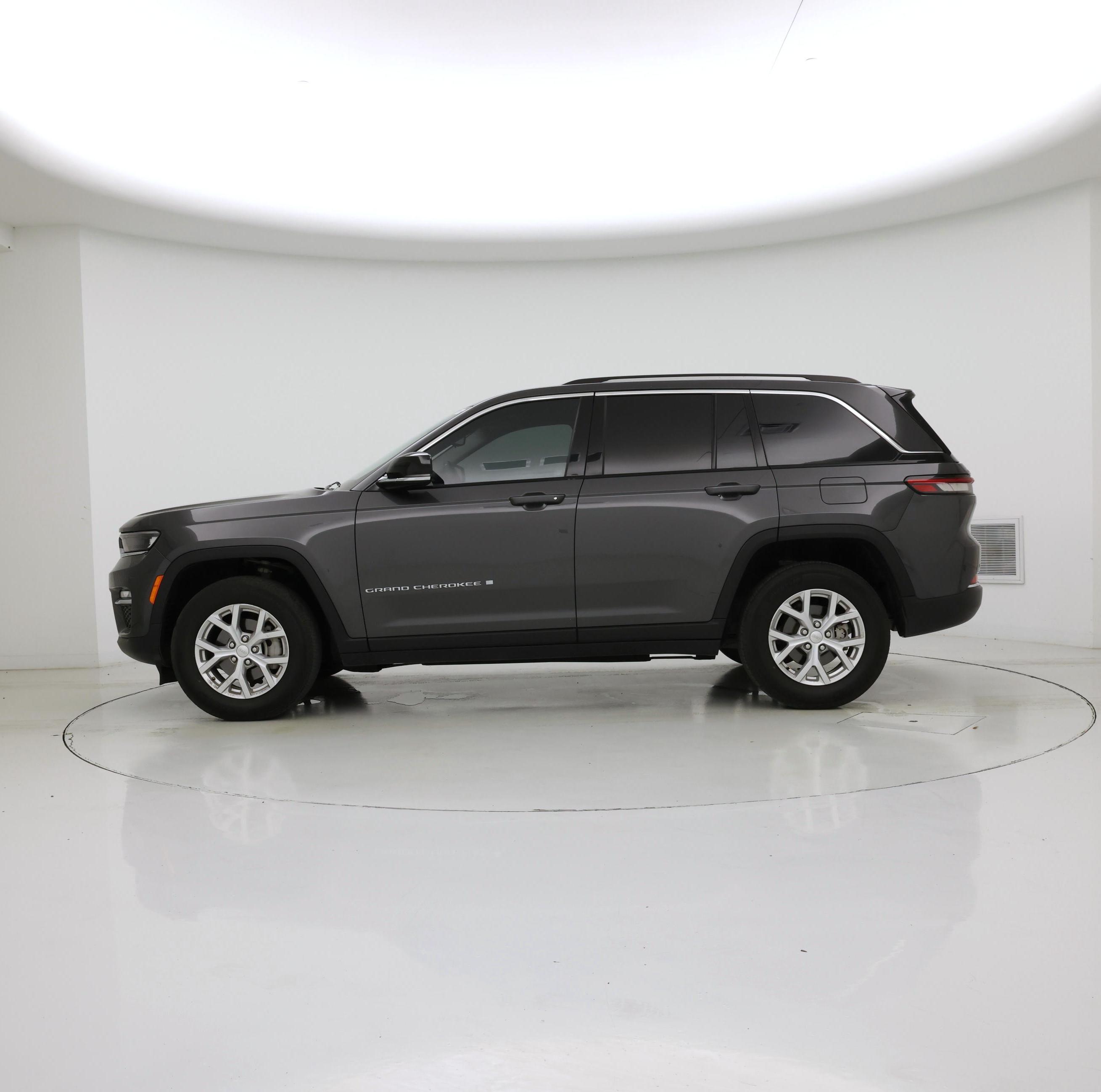 Thumbnail: 2023 Jeep Grand Cherokee - 3