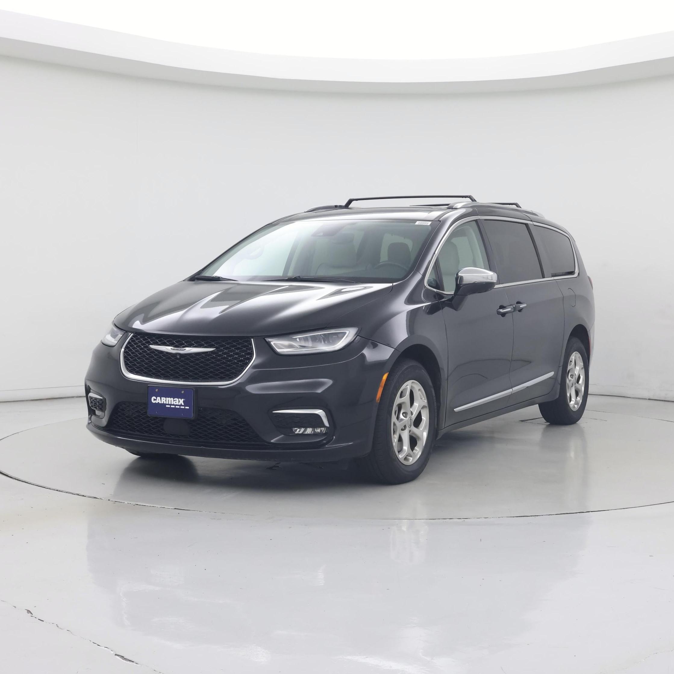 Thumbnail: 2021 Chrysler Pacifica - 4