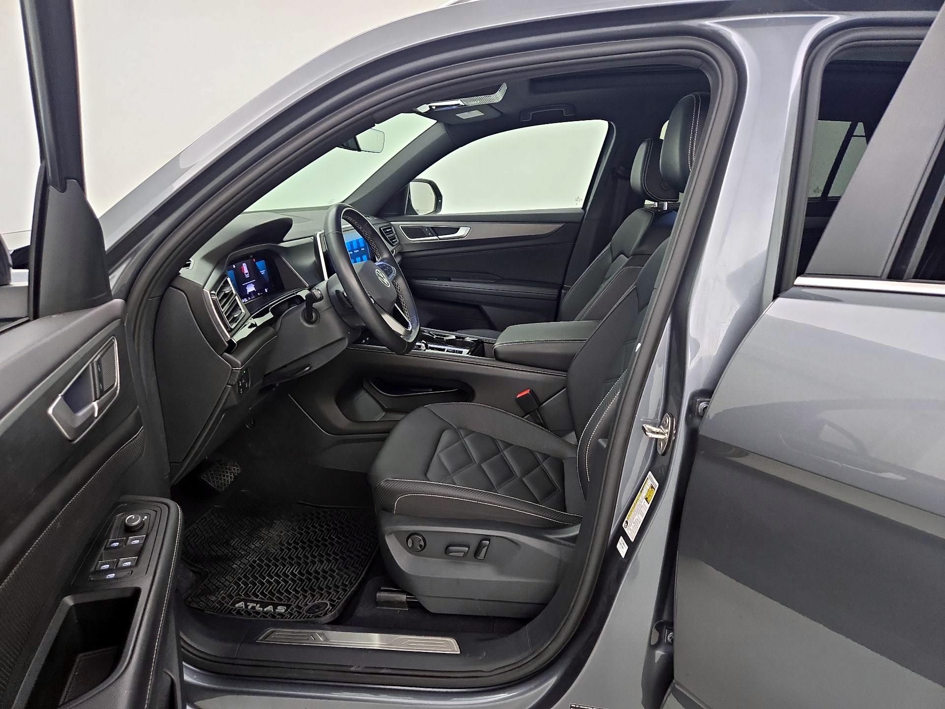 Thumbnail: 2025 Volkswagen Atlas - 11