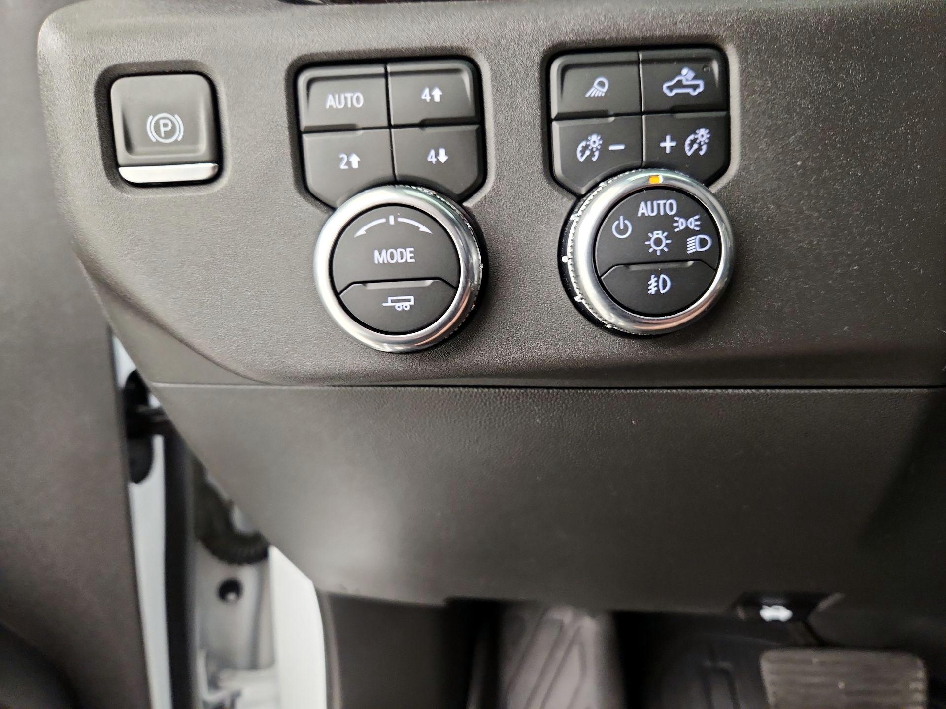 Thumbnail: 2023 GMC Sierra 1500 - 13