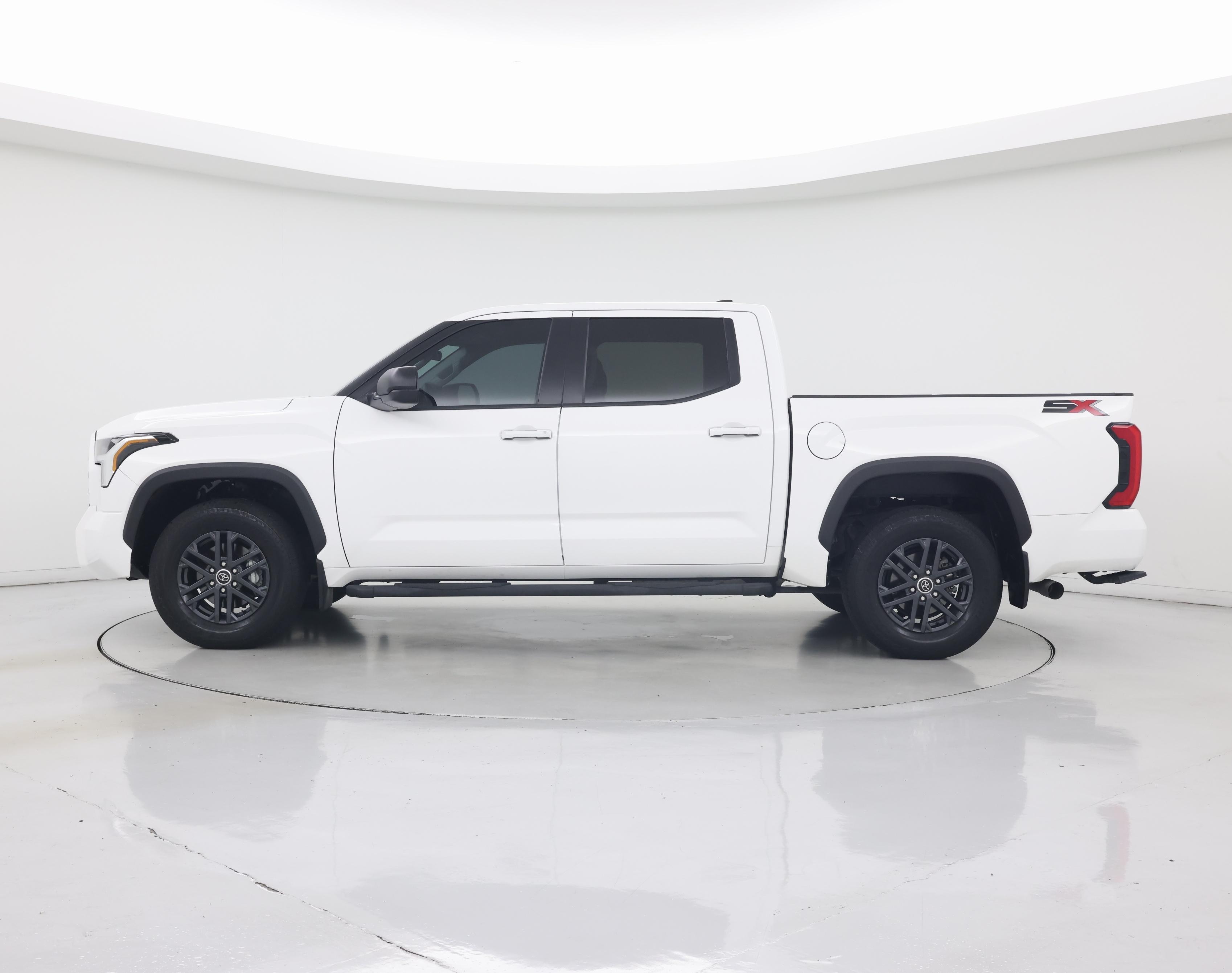 Thumbnail: 2024 Toyota Tundra - 3
