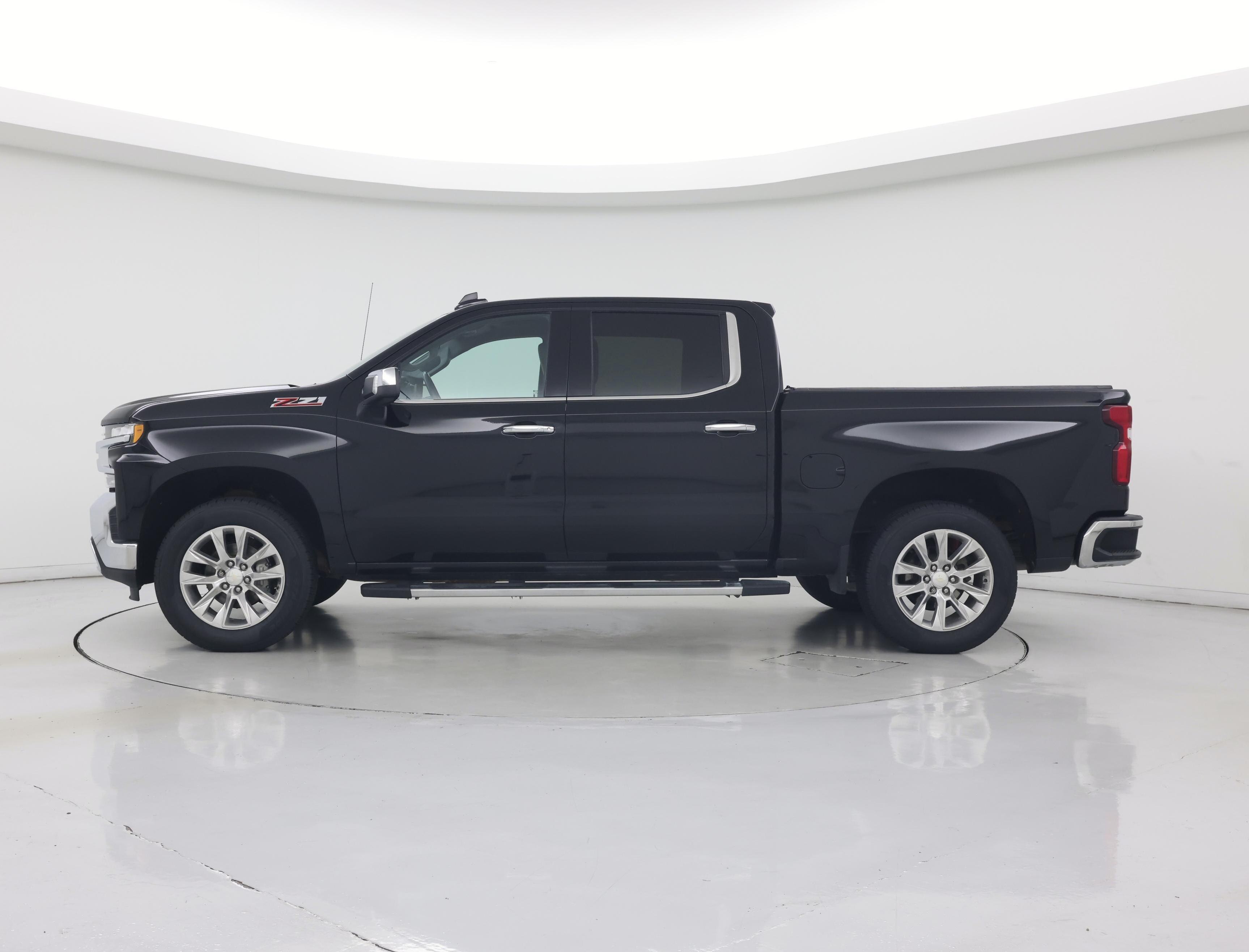 Thumbnail: 2020 Chevrolet Silverado 1500 - 3