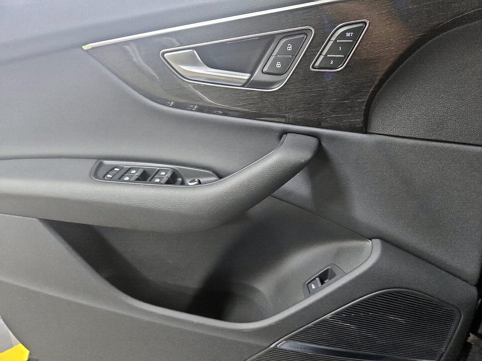 2022 Audi Q7 Premium Plus - Photo 13