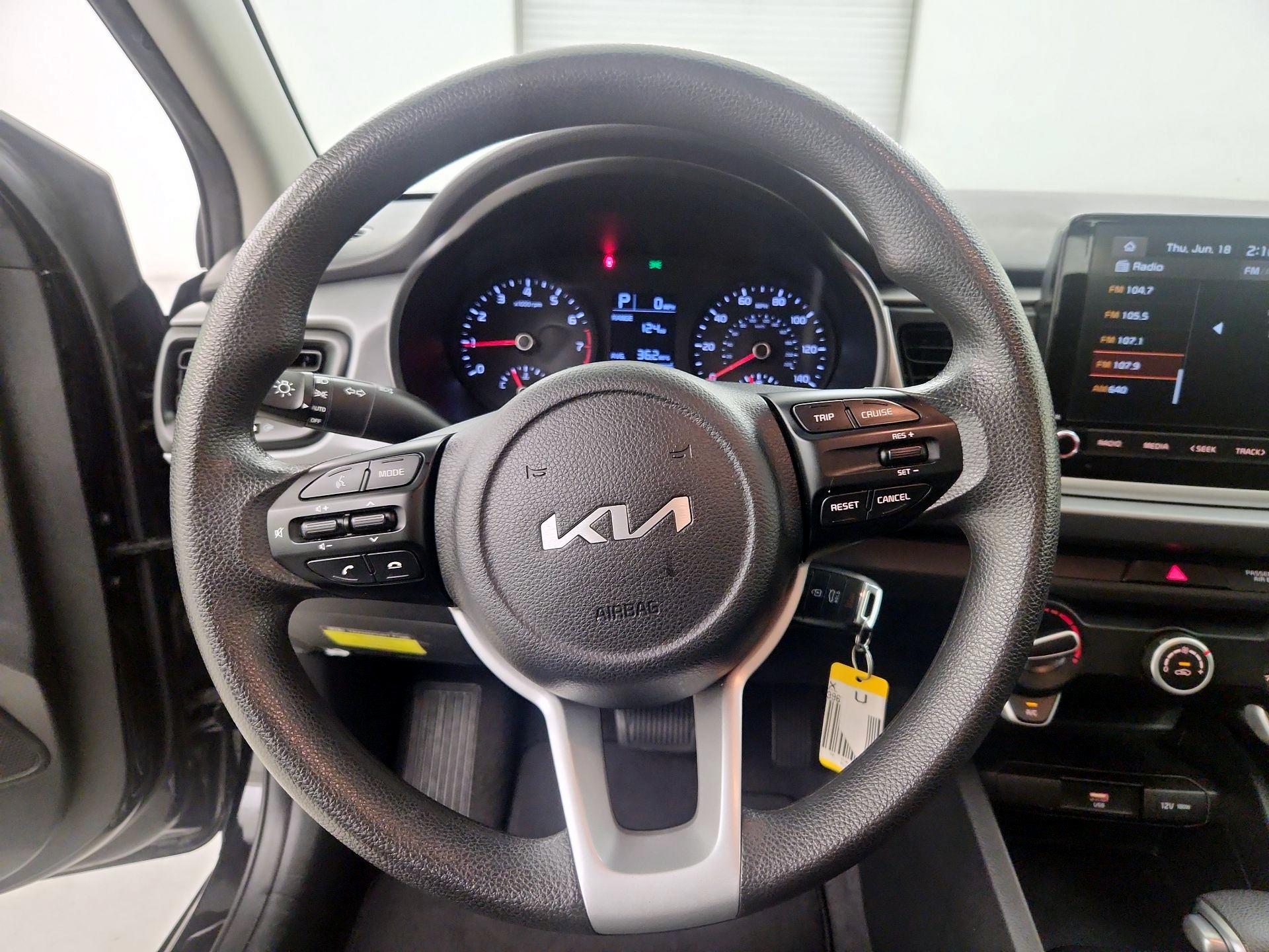 Thumbnail: 2022 Kia Rio5 - 10