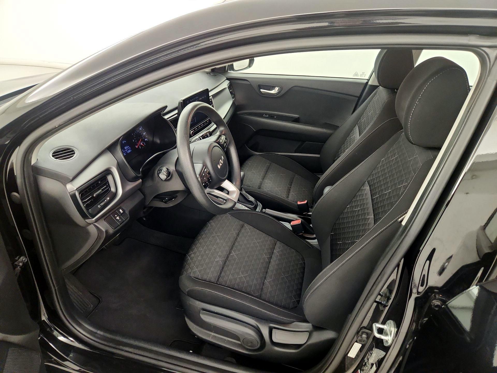 Thumbnail: 2022 Kia Rio5 - 11