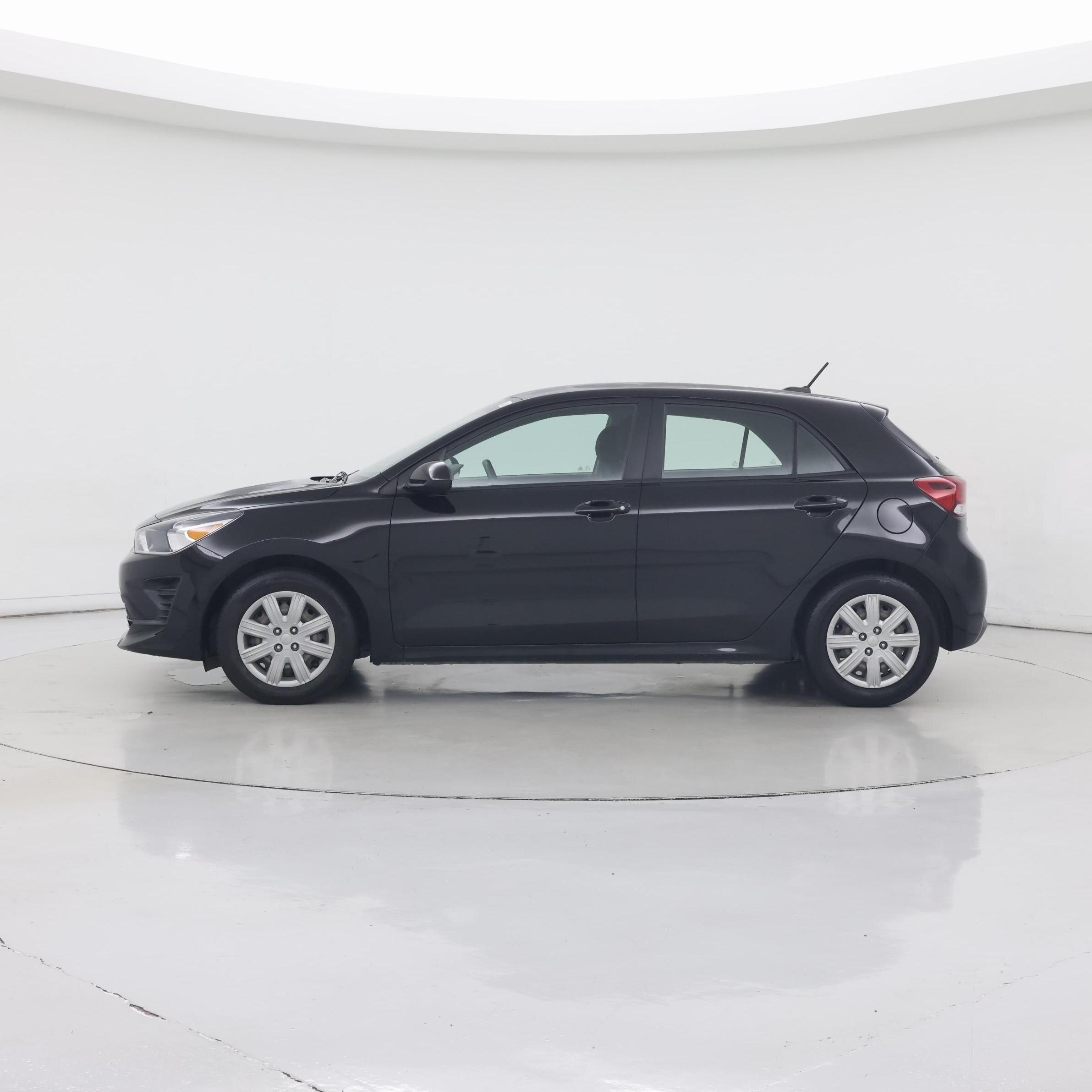 Thumbnail: 2022 Kia Rio5 - 3