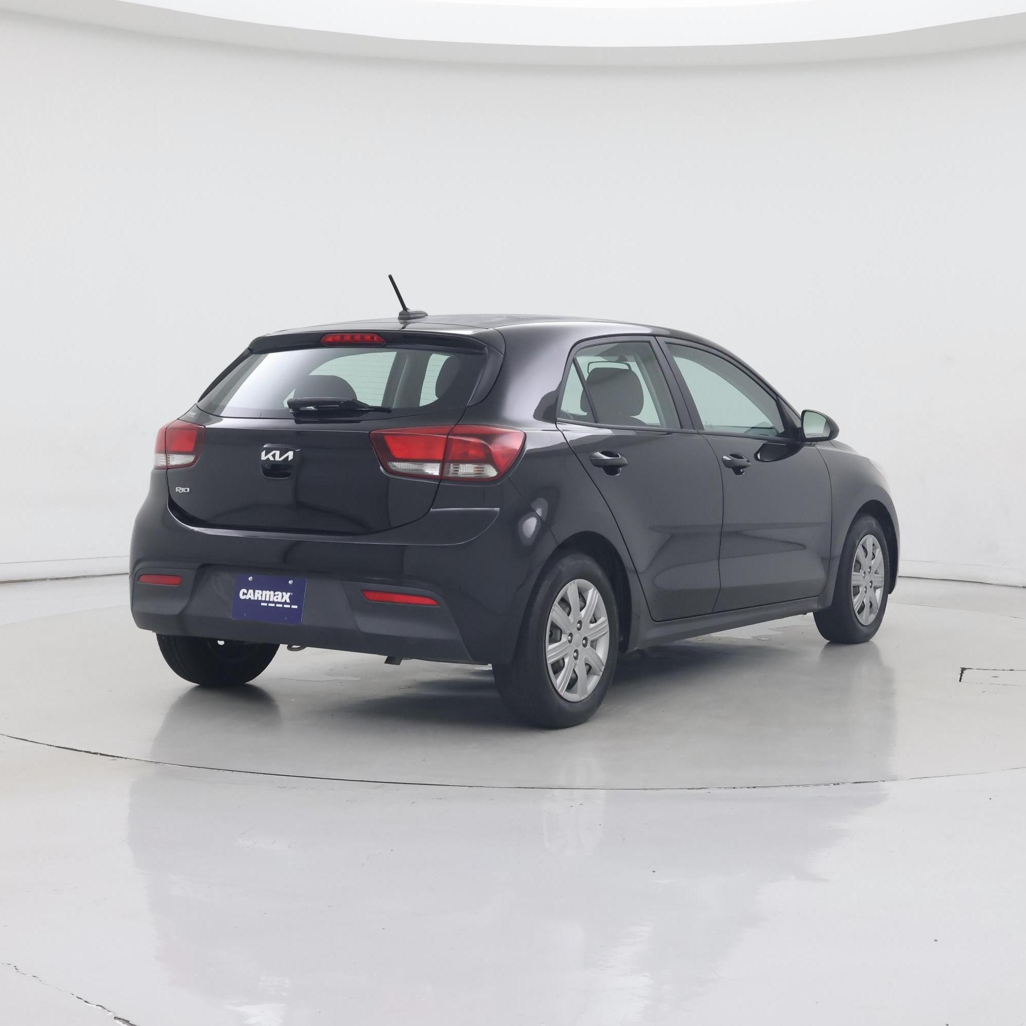 Thumbnail: 2022 Kia Rio5 - 8
