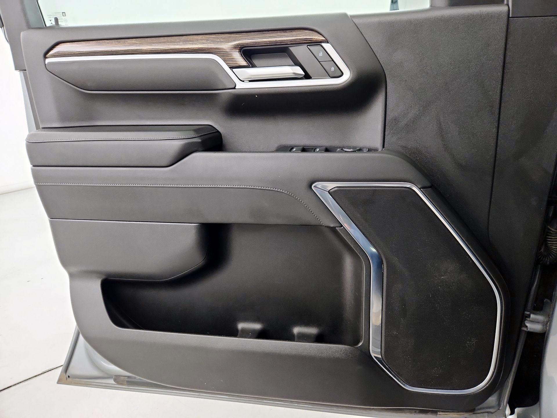 Thumbnail: 2023 GMC Sierra 1500 - 12