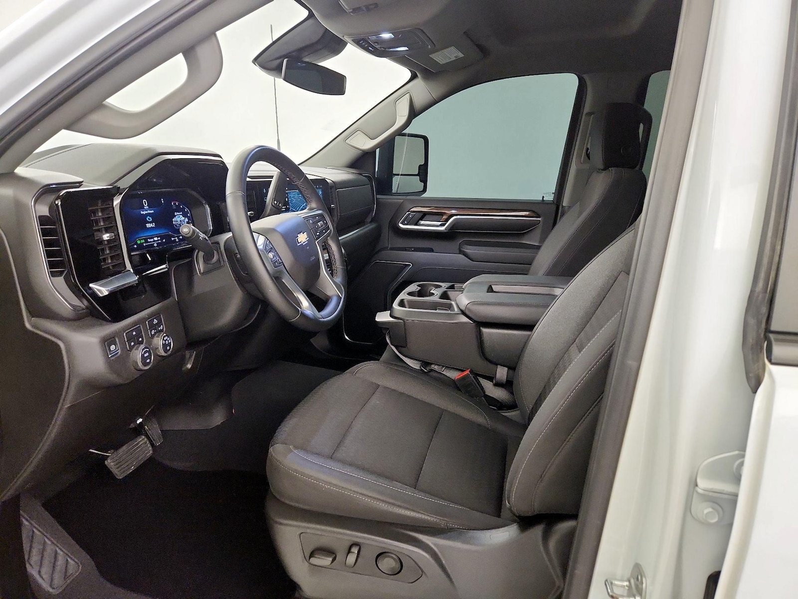 2025 Chevrolet Silverado 2500HD LT - Photo 12