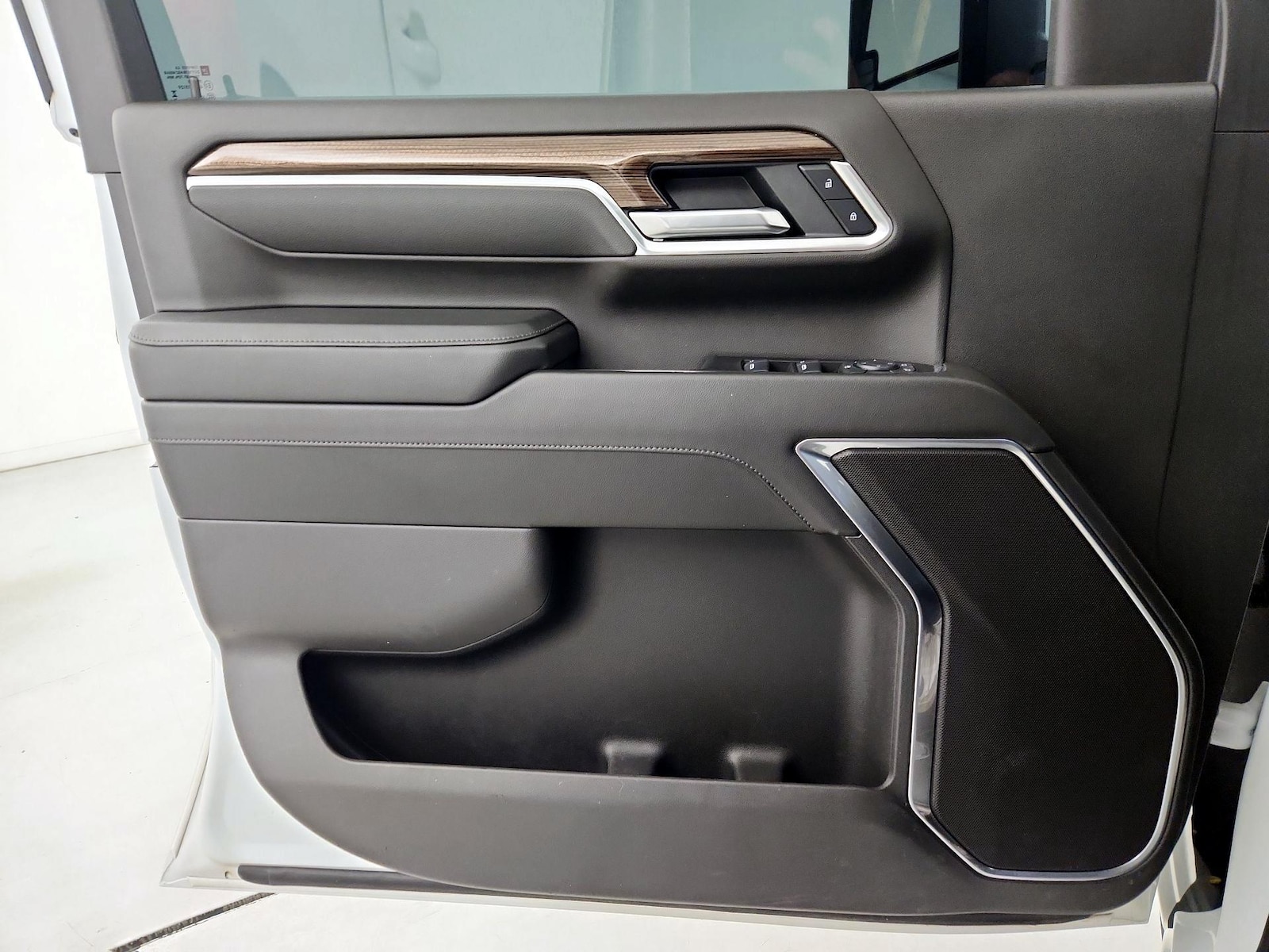 2025 Chevrolet Silverado 2500HD LT - Photo 13