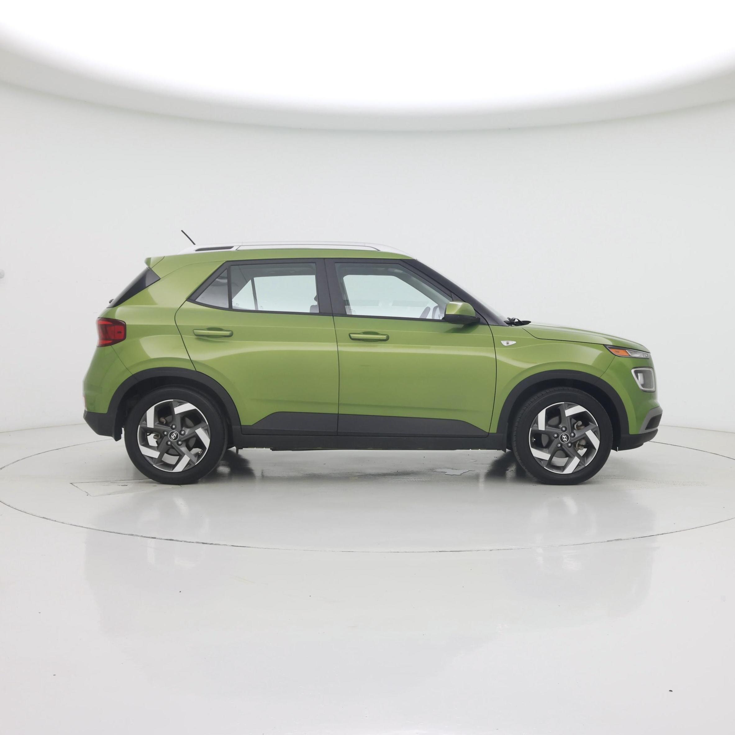 Thumbnail: 2023 Hyundai Venue - 7