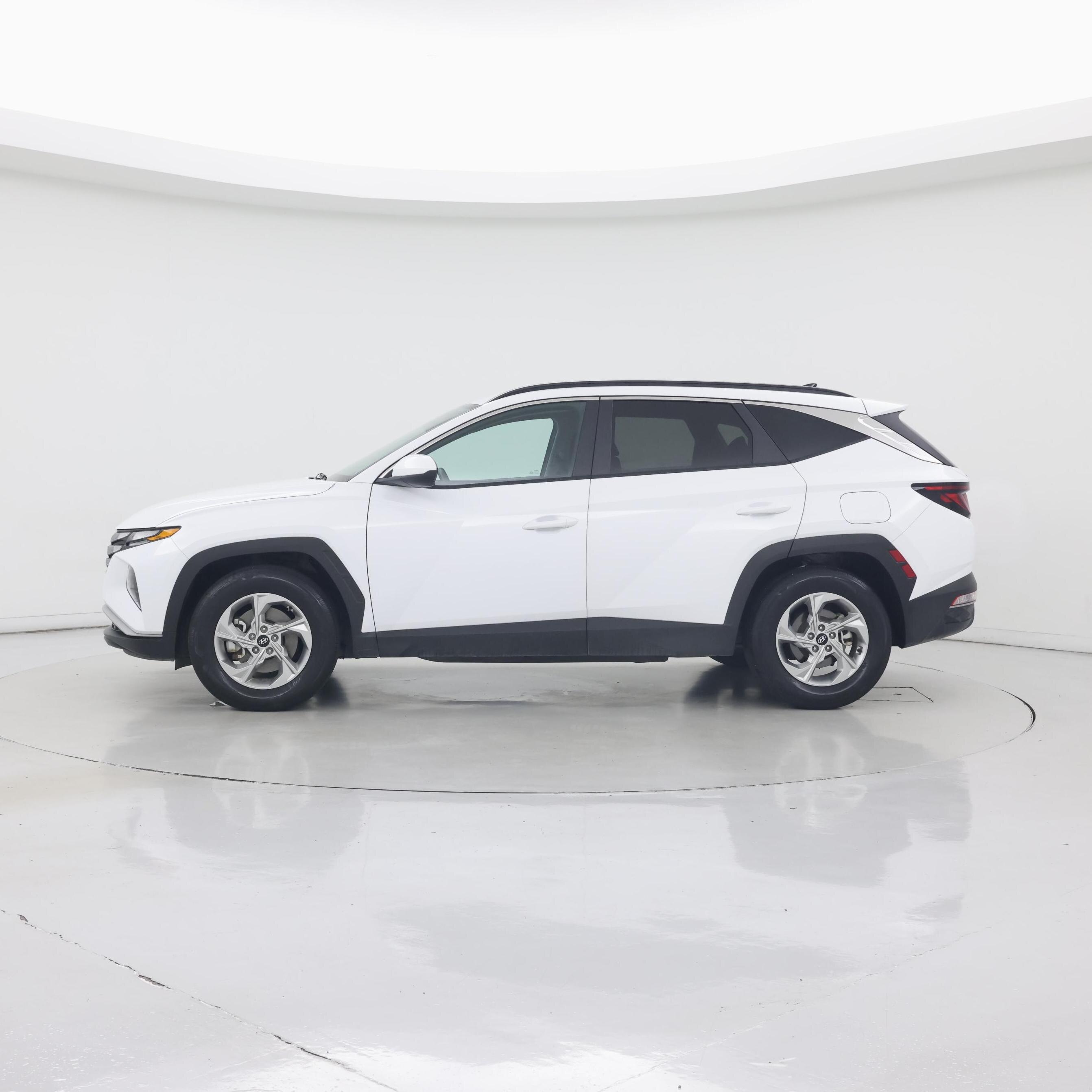 Thumbnail: 2024 Hyundai Tucson - 3