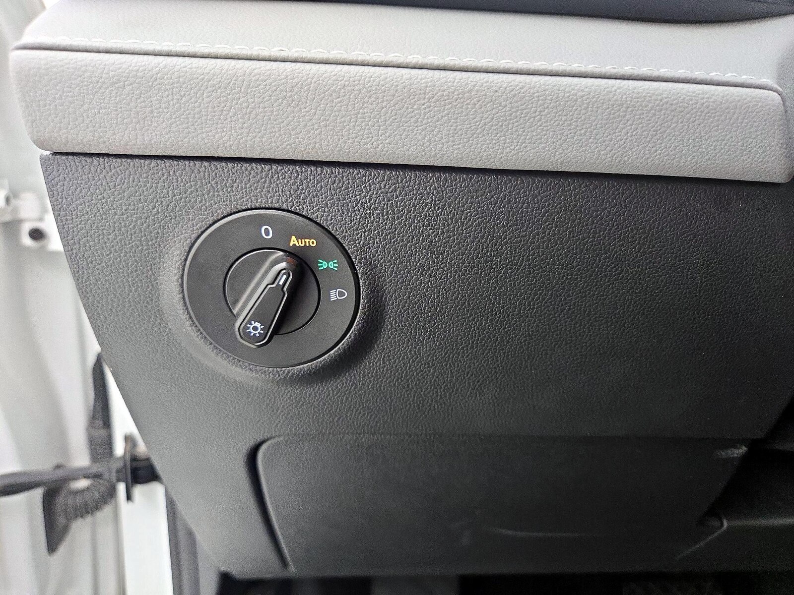 2024 Volkswagen Taos SE - Photo 14