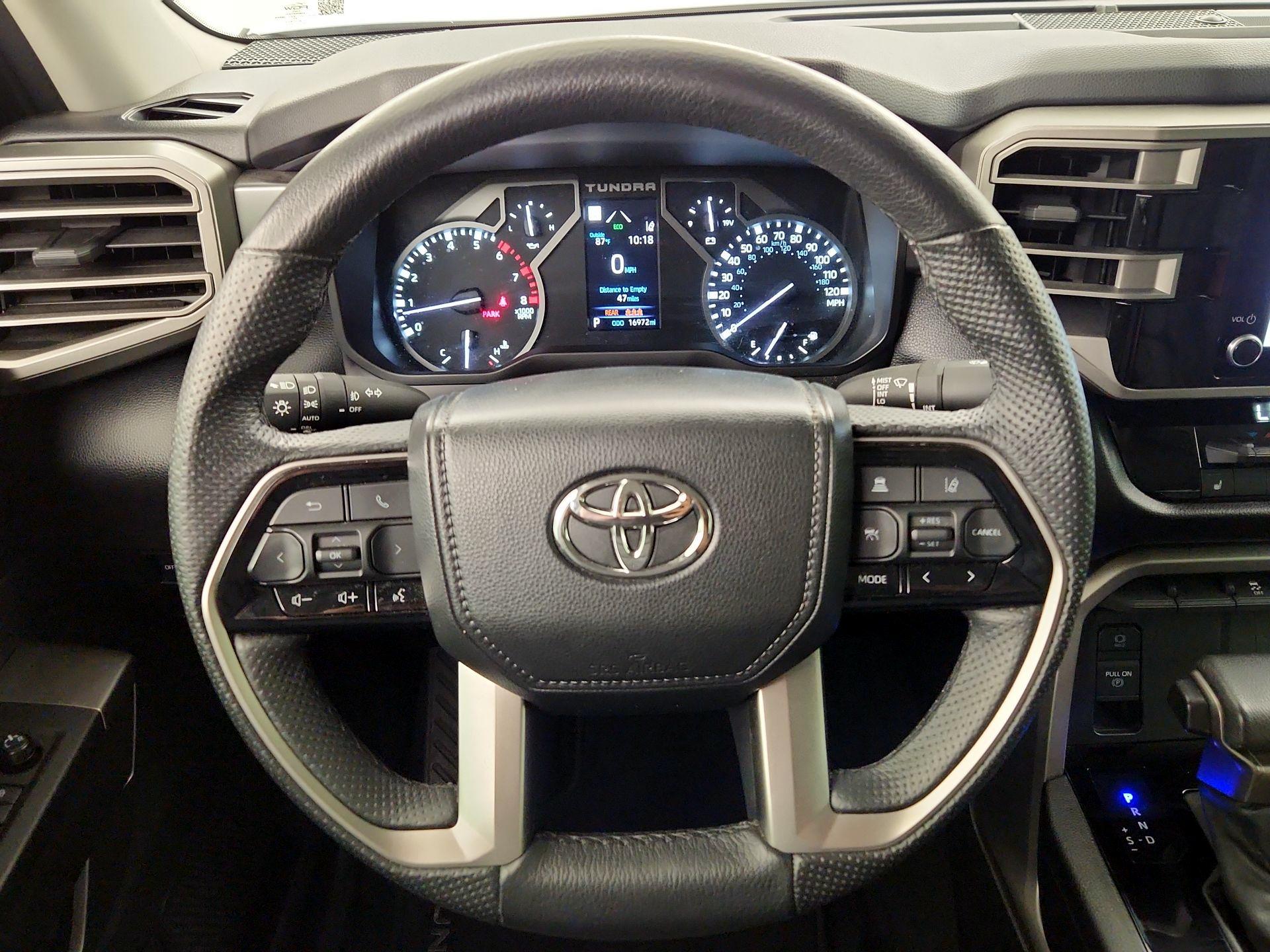 Thumbnail: 2024 Toyota Tundra - 10