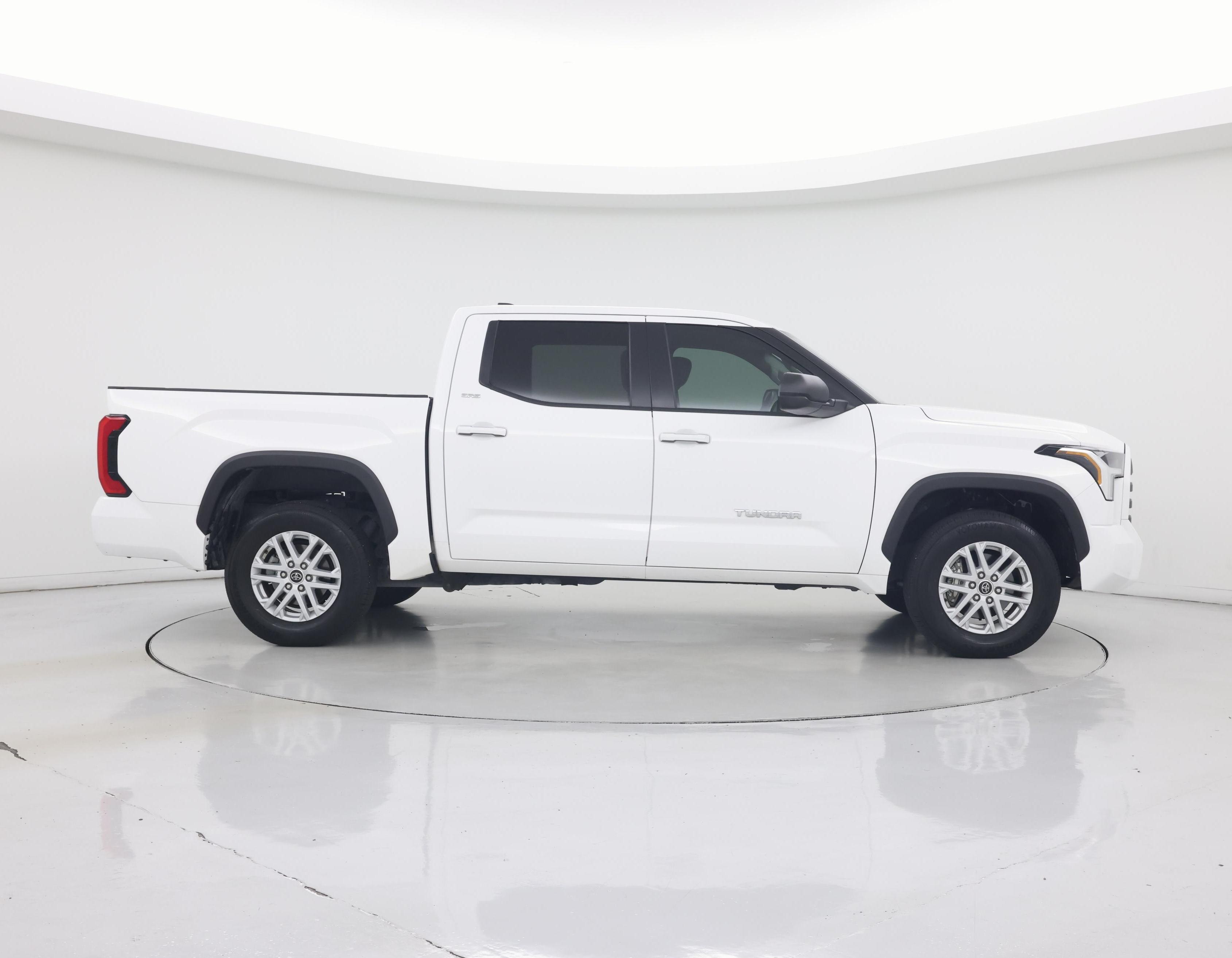 Thumbnail: 2024 Toyota Tundra - 7