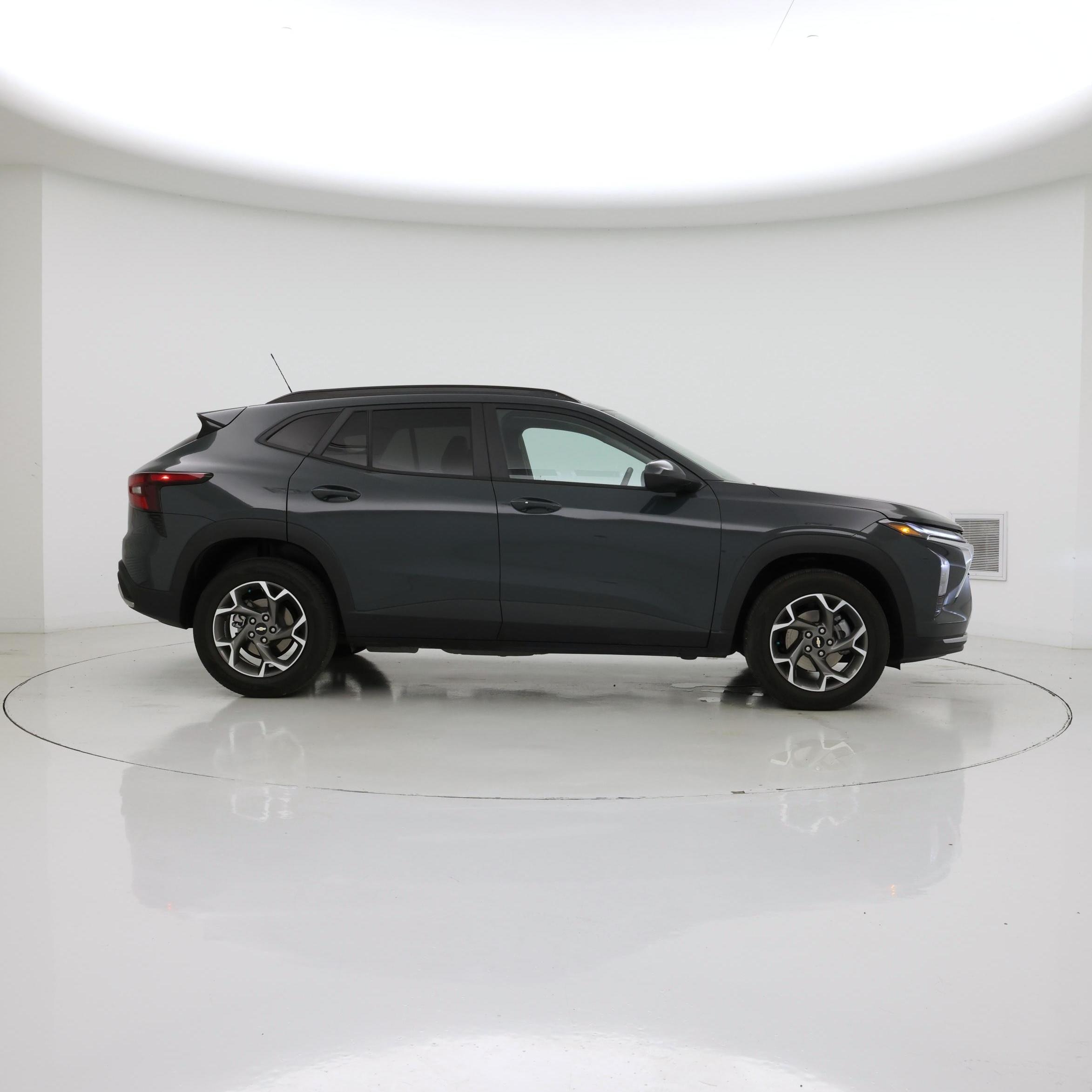 Thumbnail: 2025 Chevrolet Trax - 7