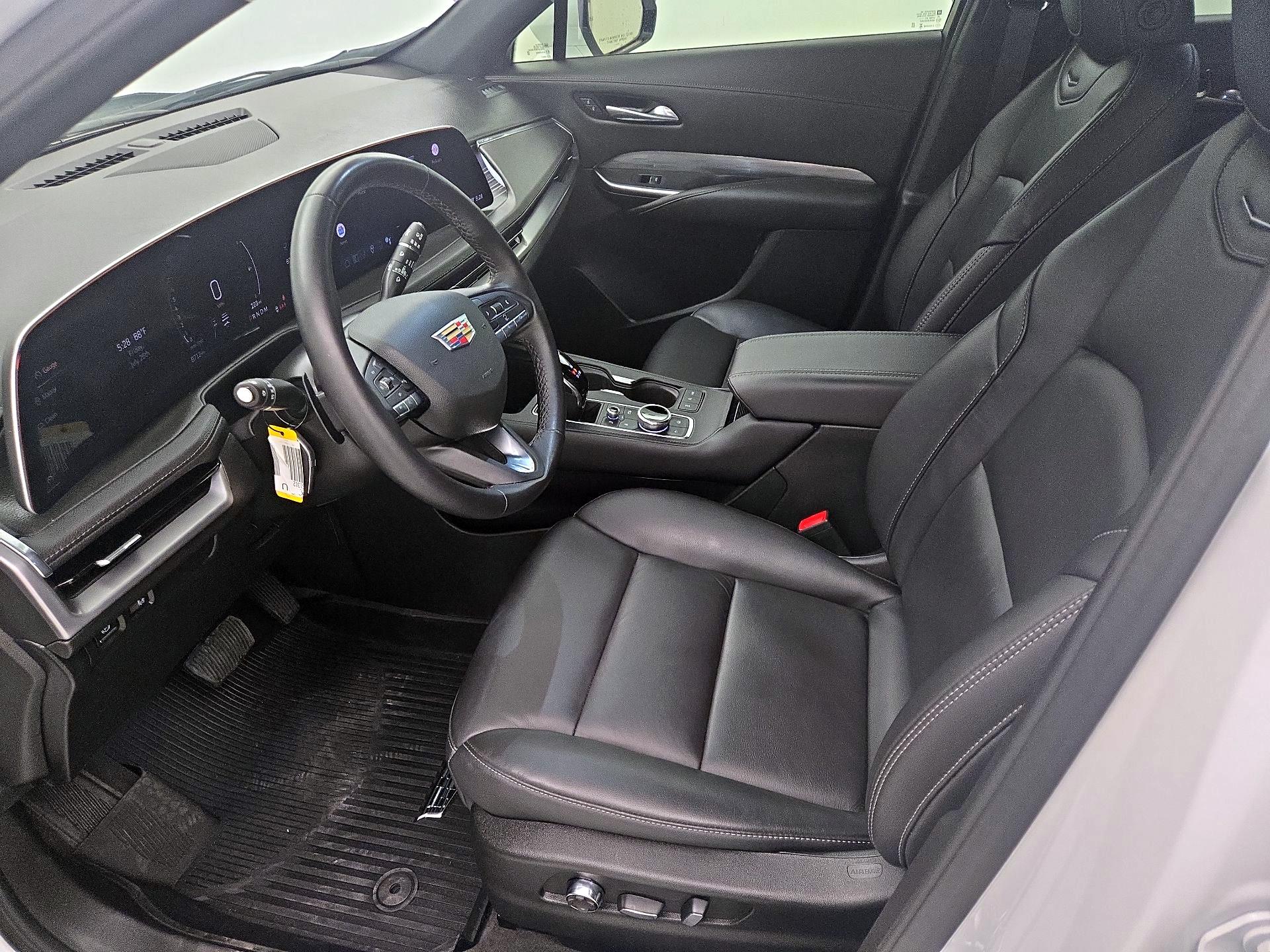 Thumbnail: 2025 Cadillac XT4 - 11