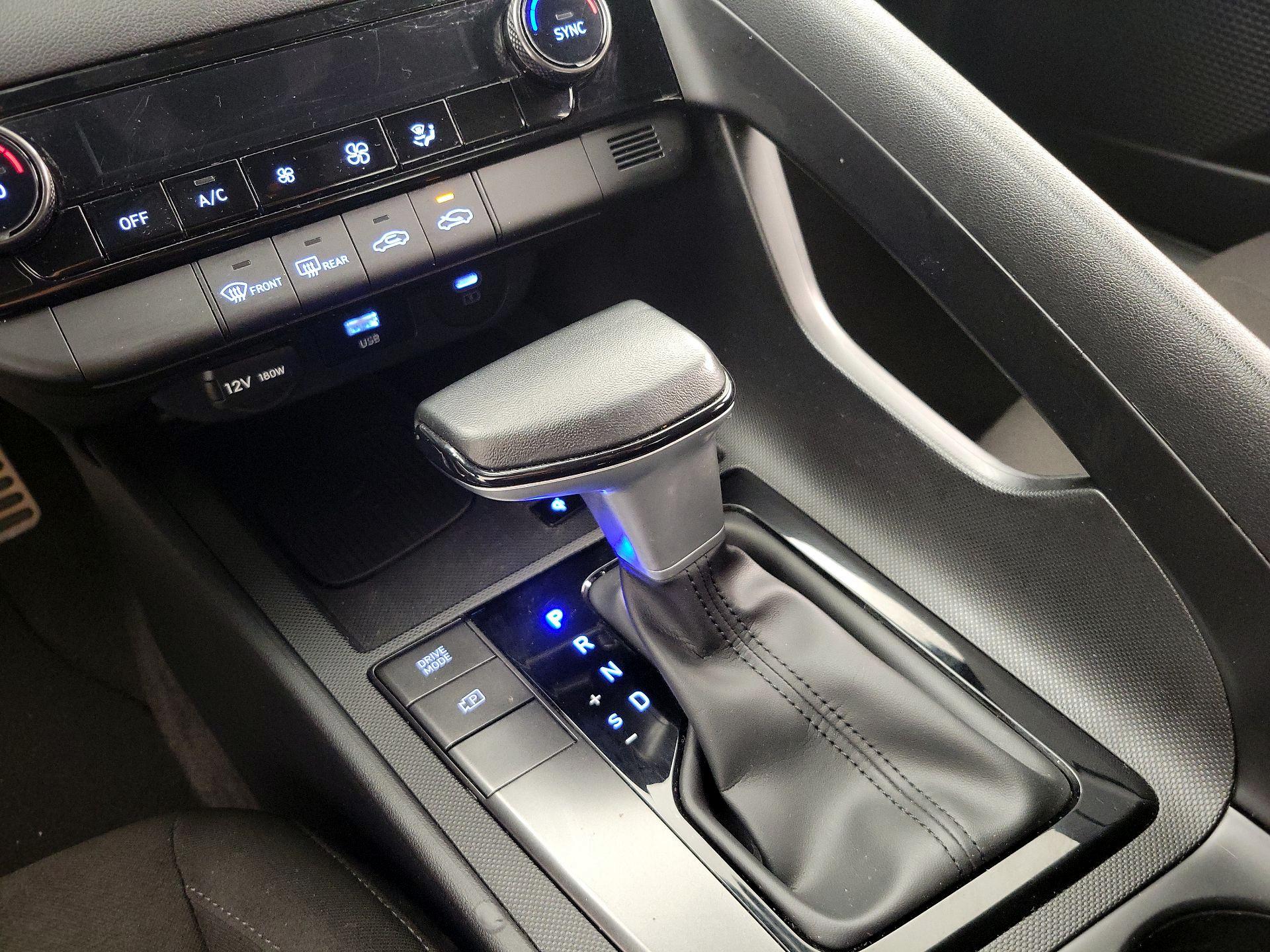 Thumbnail: 2025 Hyundai Elantra - 17