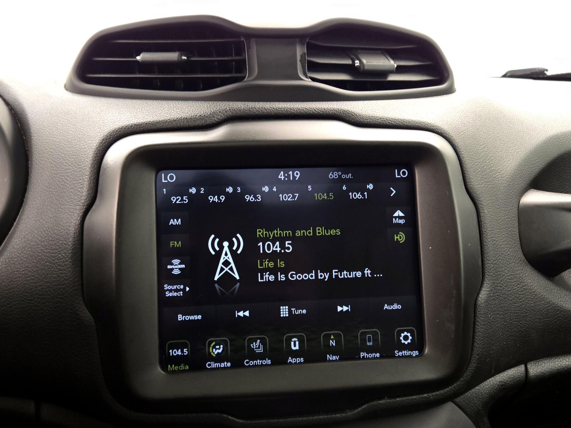 Thumbnail: 2021 Jeep Renegade - 16