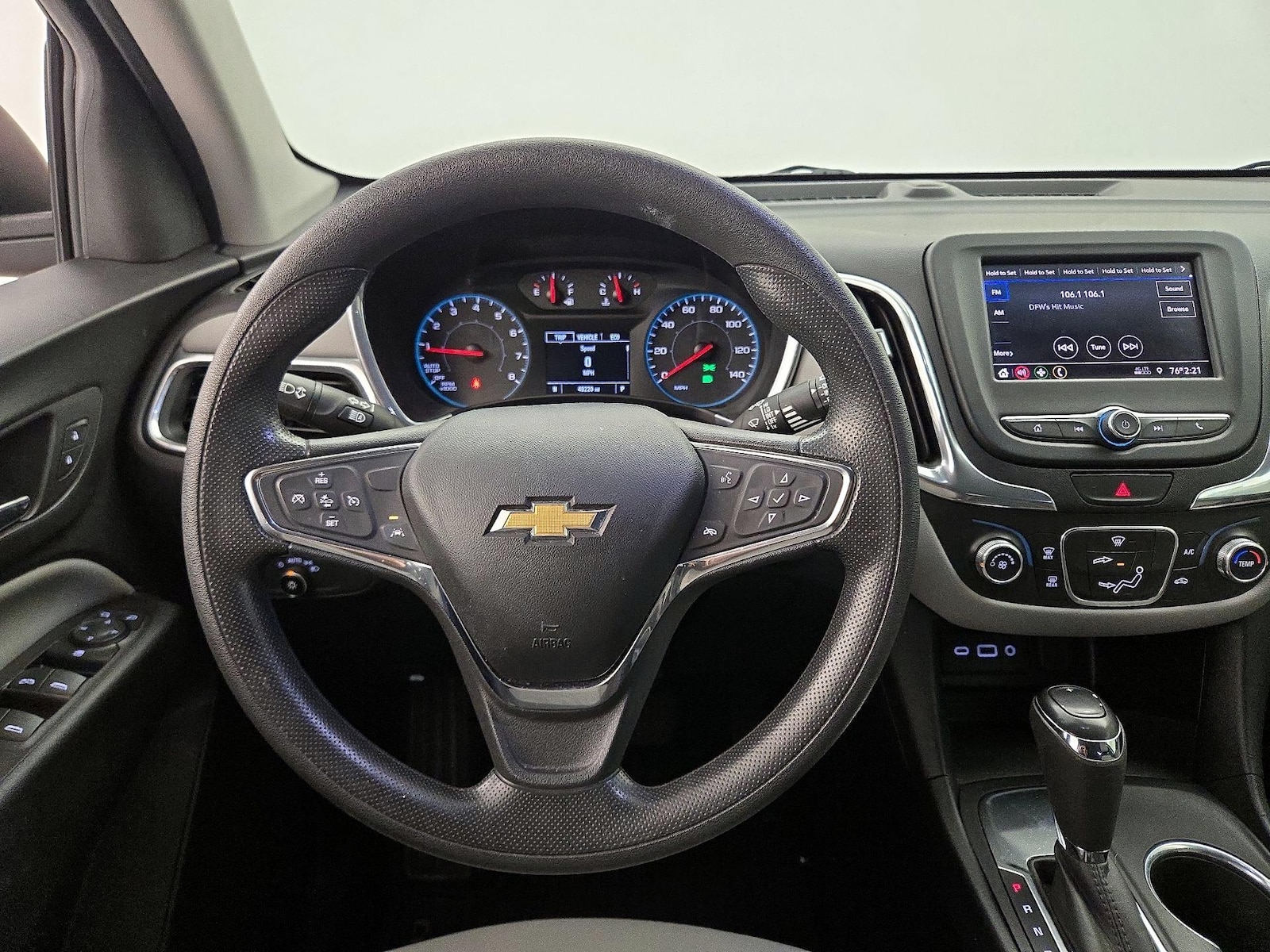 2020 Chevrolet Equinox LS - Photo 11