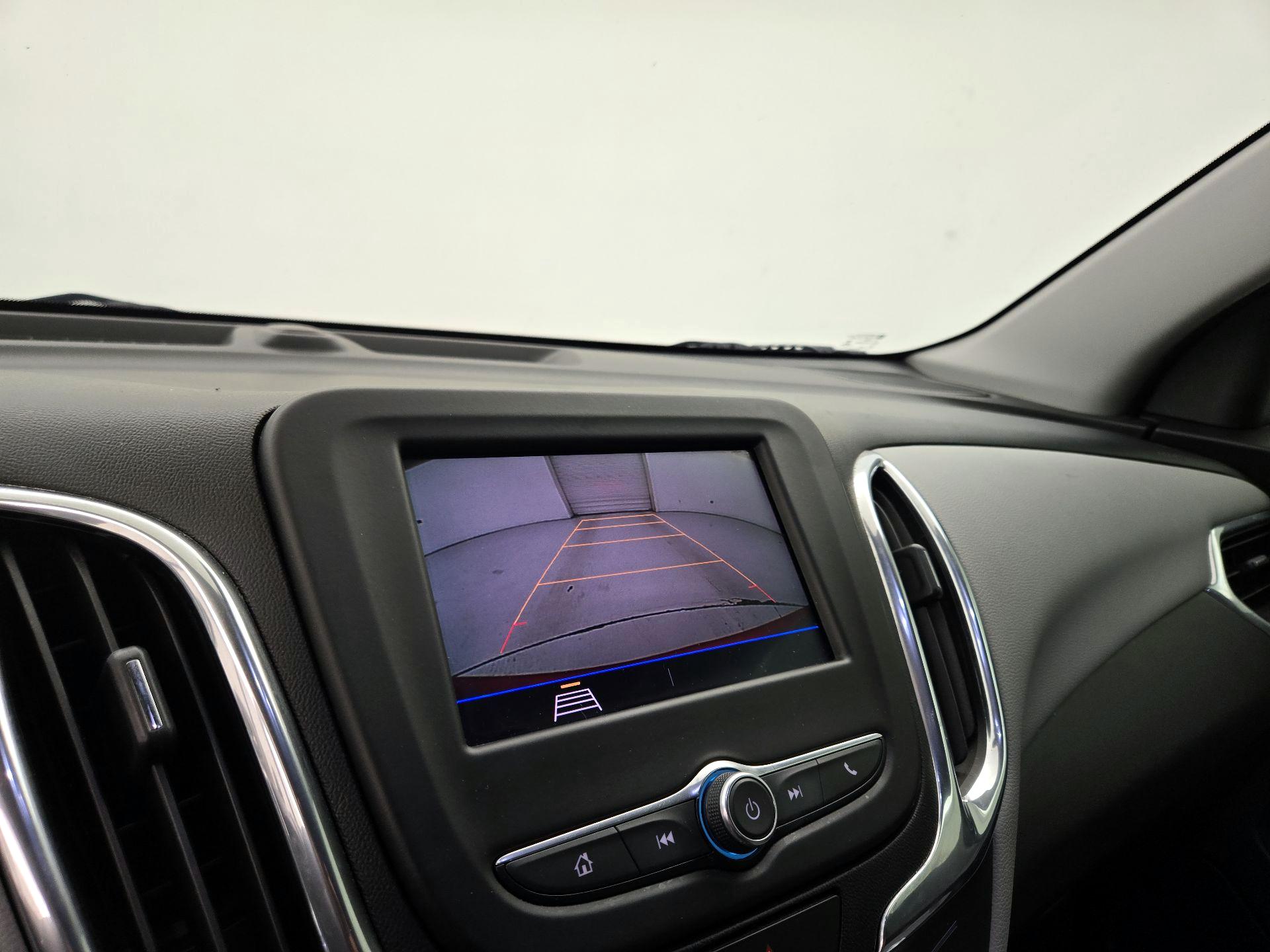 Thumbnail: 2020 Chevrolet Equinox - 14
