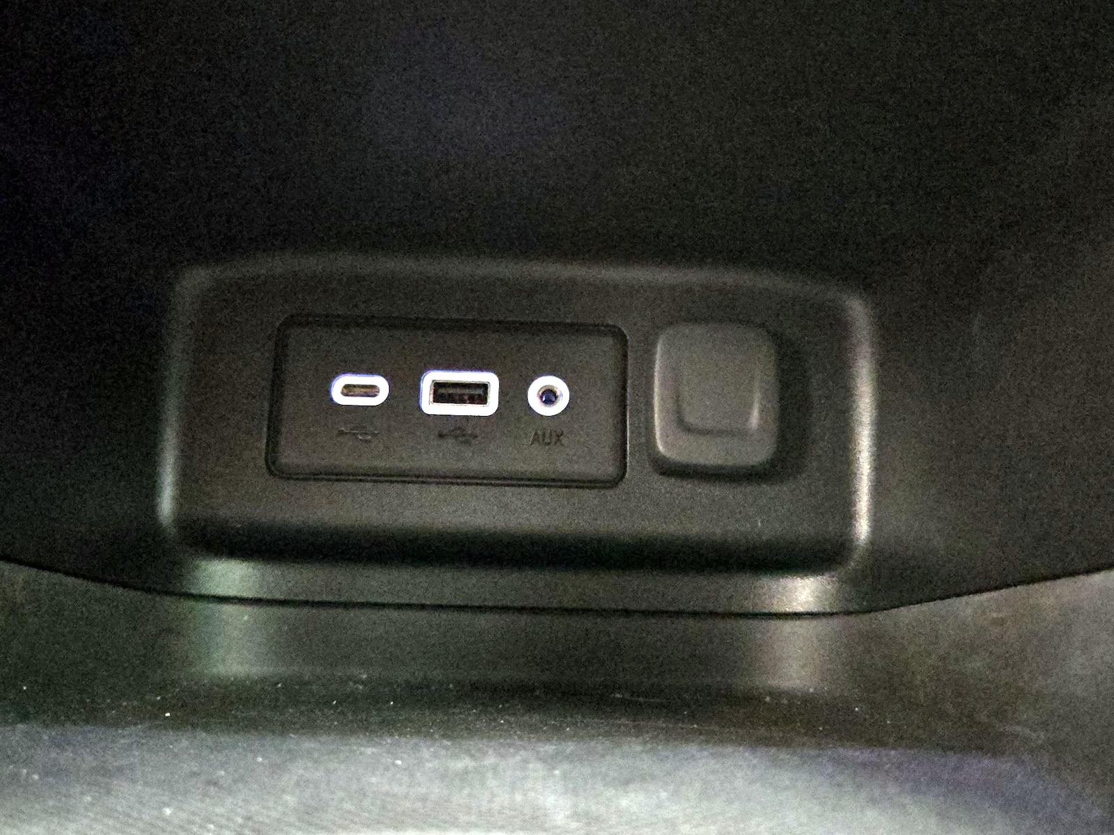 2020 Chevrolet Equinox LS - Photo 19