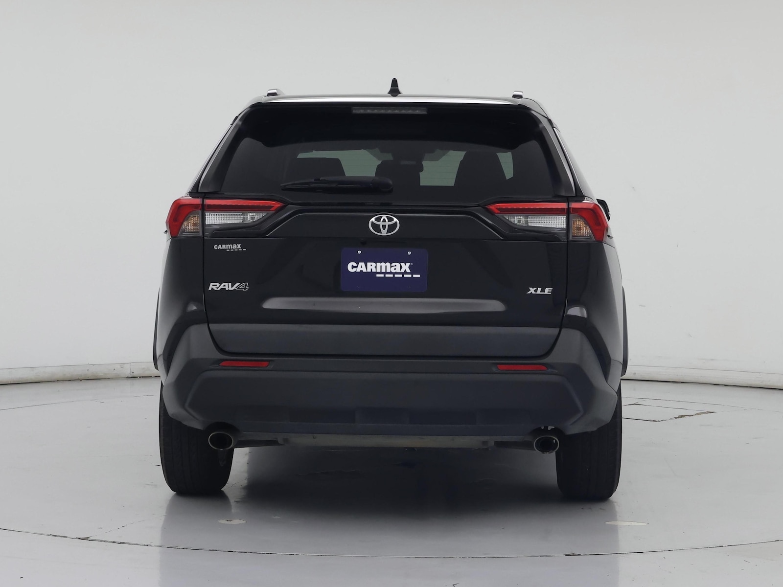 2021 Toyota RAV4 XLE - Photo 7