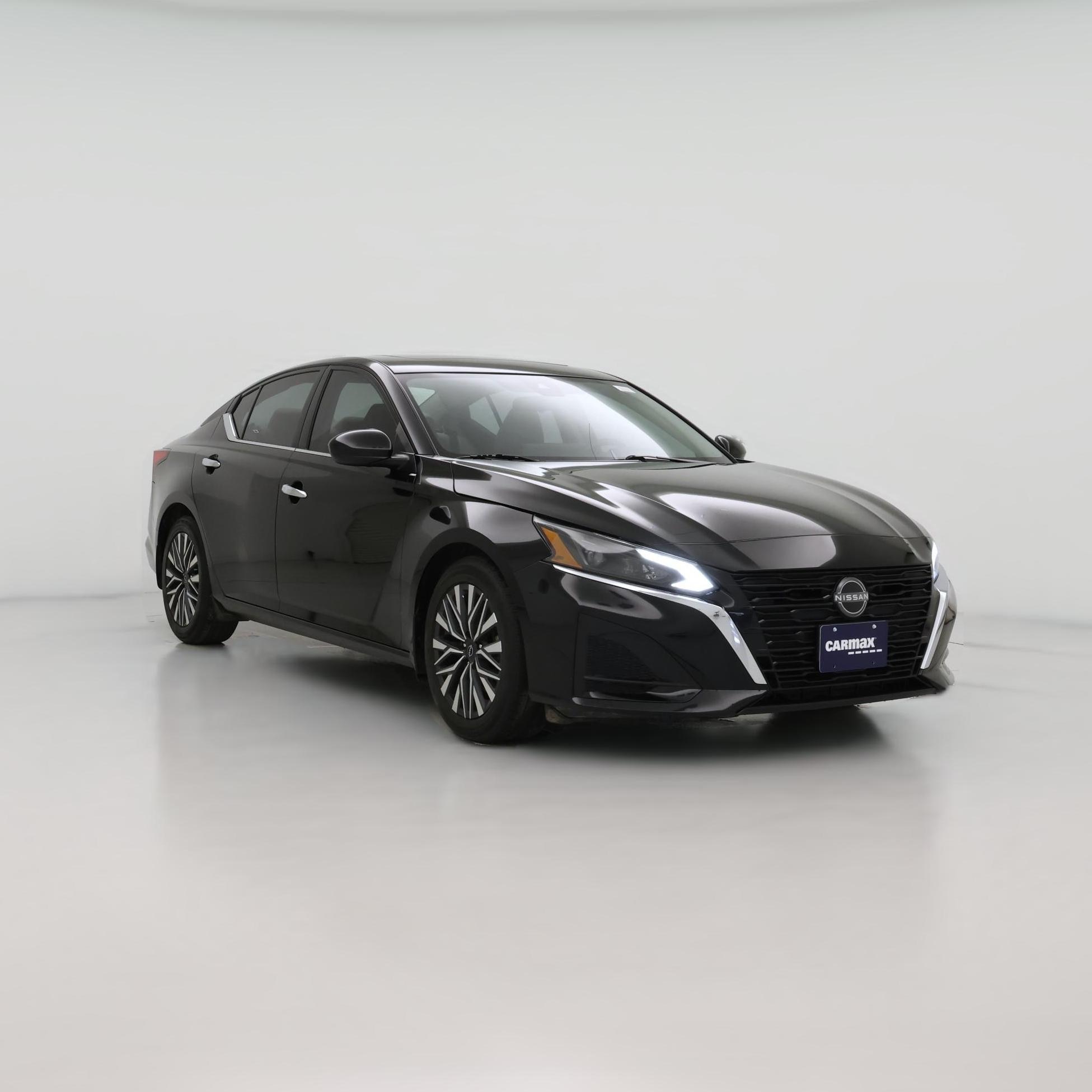Thumbnail: 2024 Nissan Altima - 1