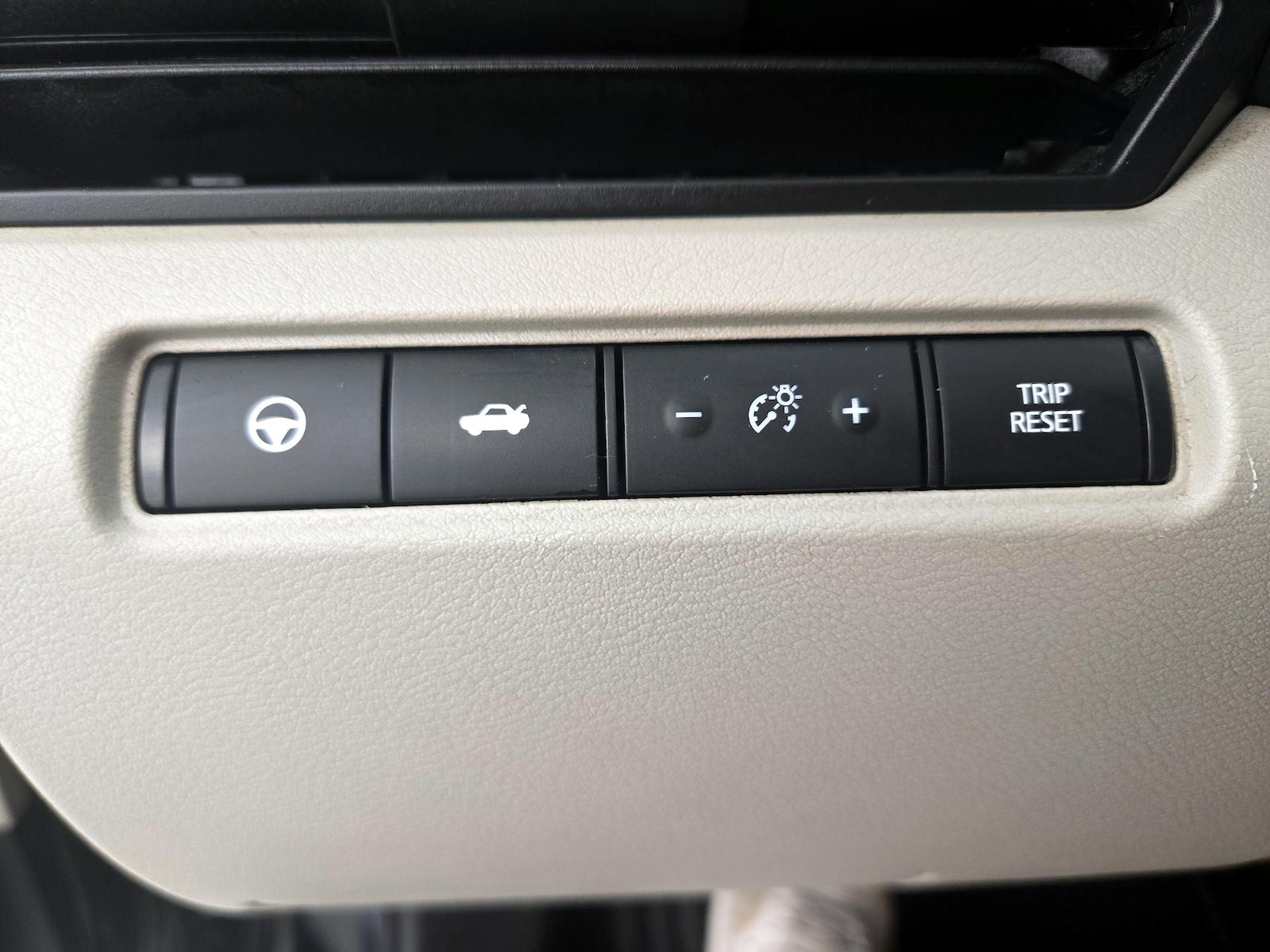 2024 Nissan Altima SV - Photo 14