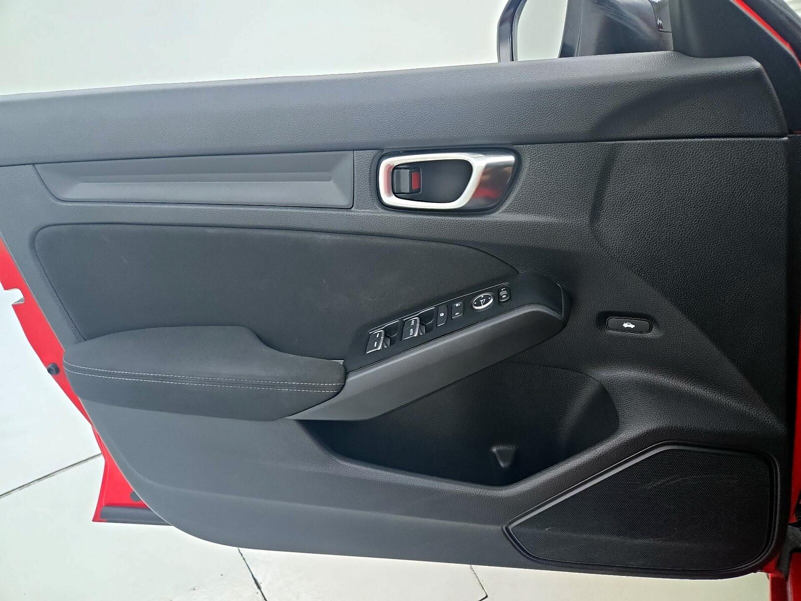 2025 Honda Civic LX - Photo 13