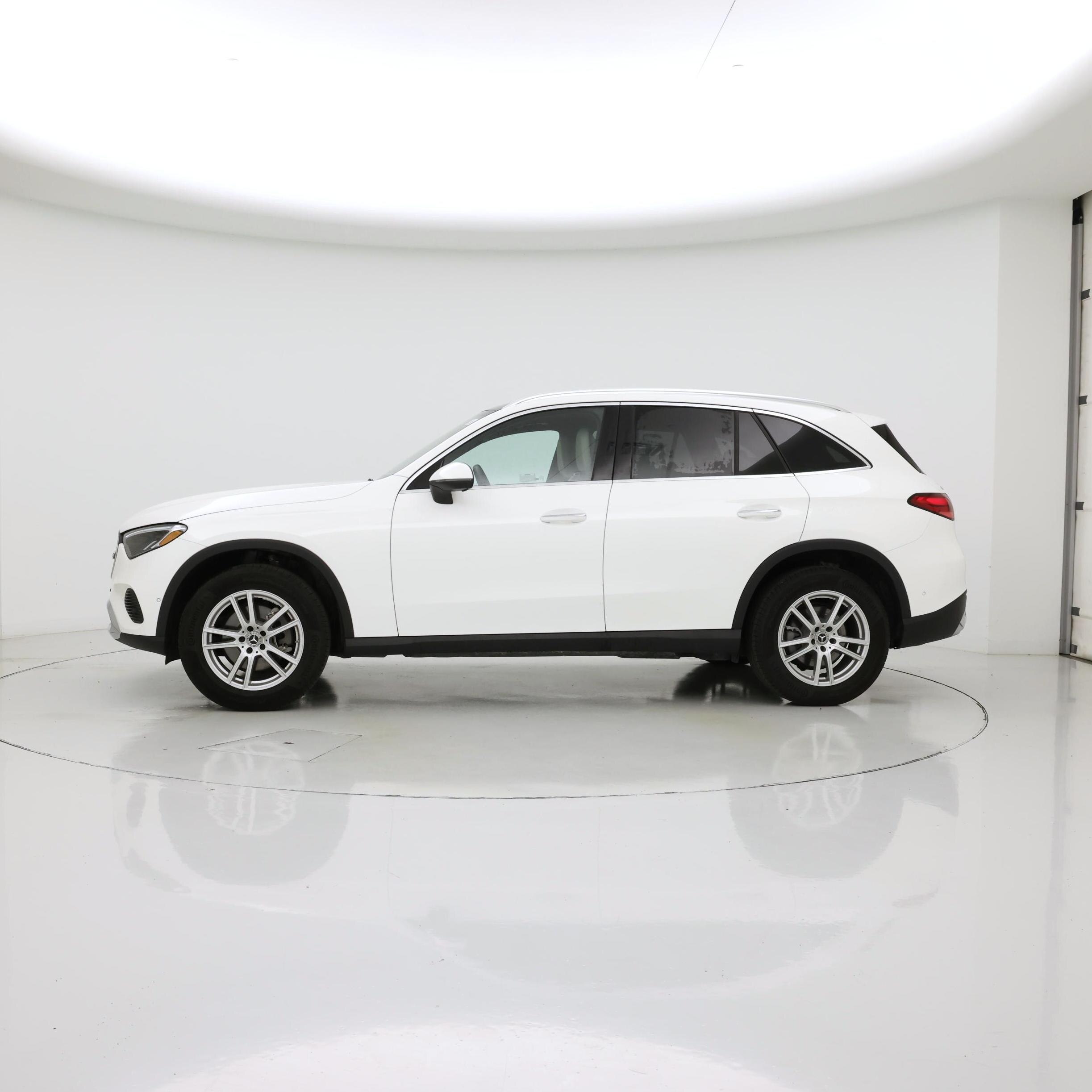 Thumbnail: 2025 Mercedes-Benz GLC - 3