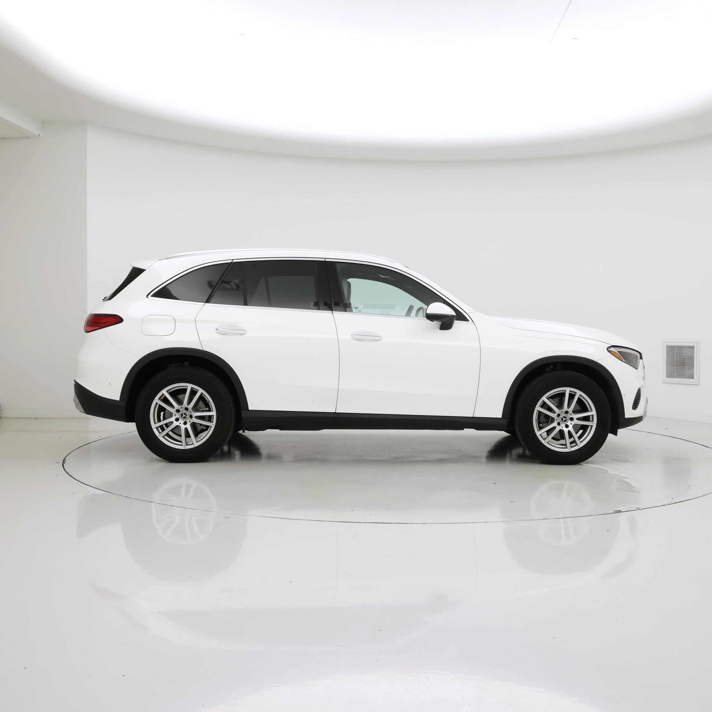 Thumbnail: 2025 Mercedes-Benz GLC - 7