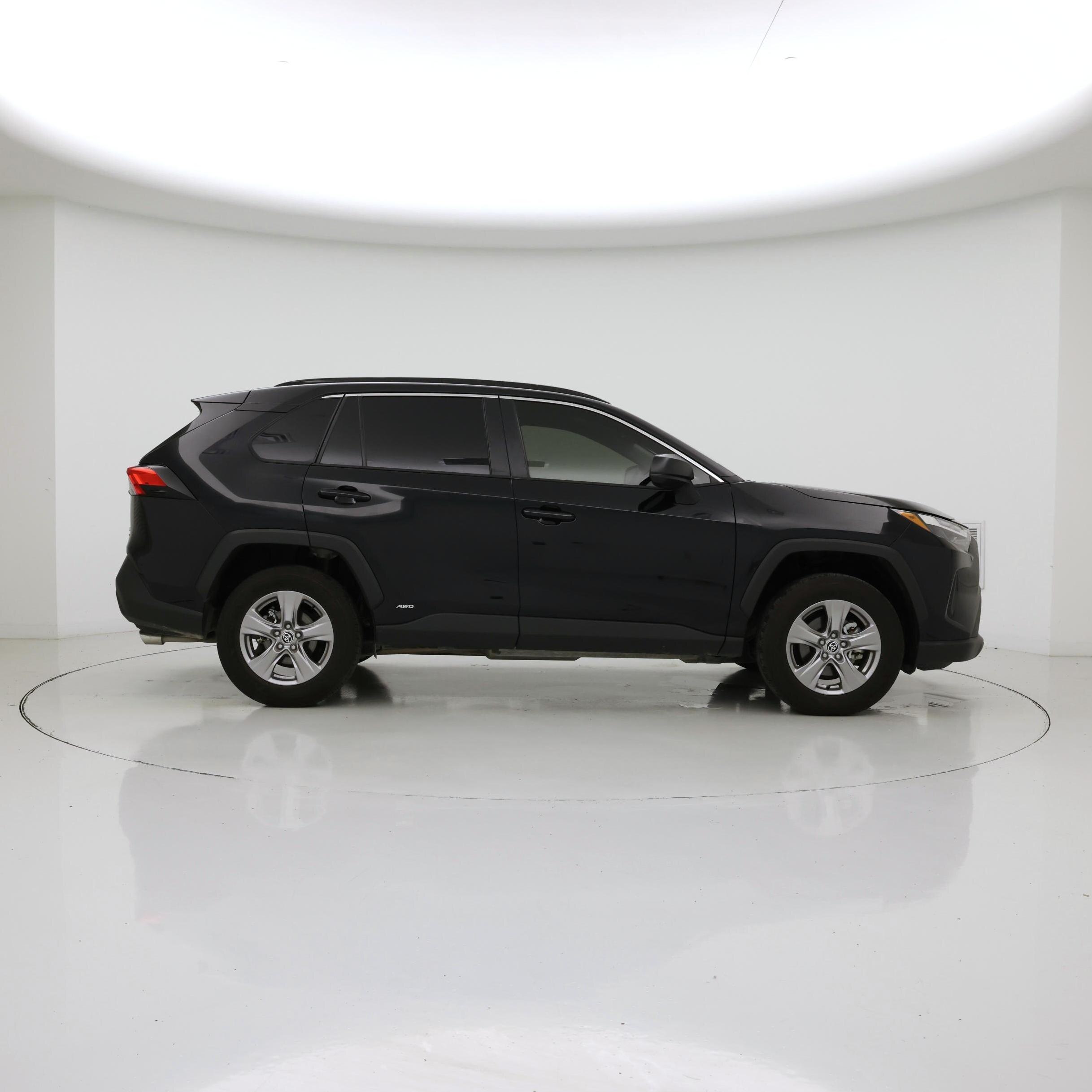 Thumbnail: 2025 Toyota RAV4 - 7