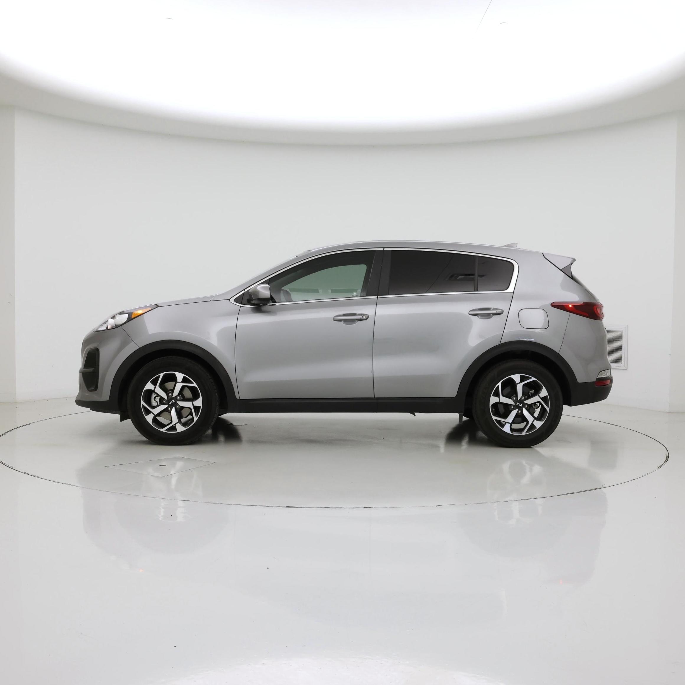 Thumbnail: 2022 Kia Sportage - 3